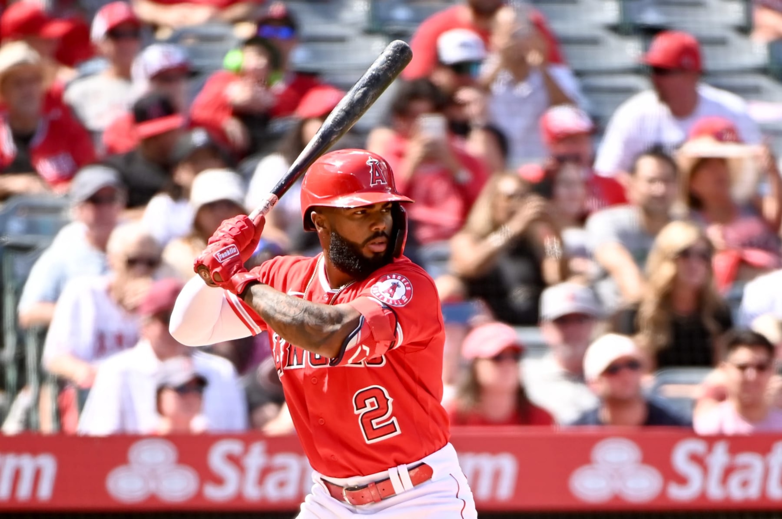 ANAHEIM, CALIFORNIA - SEPTEMBER 18: Luis Rengifo #2 of the Los Angeles Angels of Anaheim bats against the Seattle Mariners at Angel Stadium of Anaheim on September 18, 2022 in Anaheim, California. (Photo by Jonathan Moore/Getty Images)