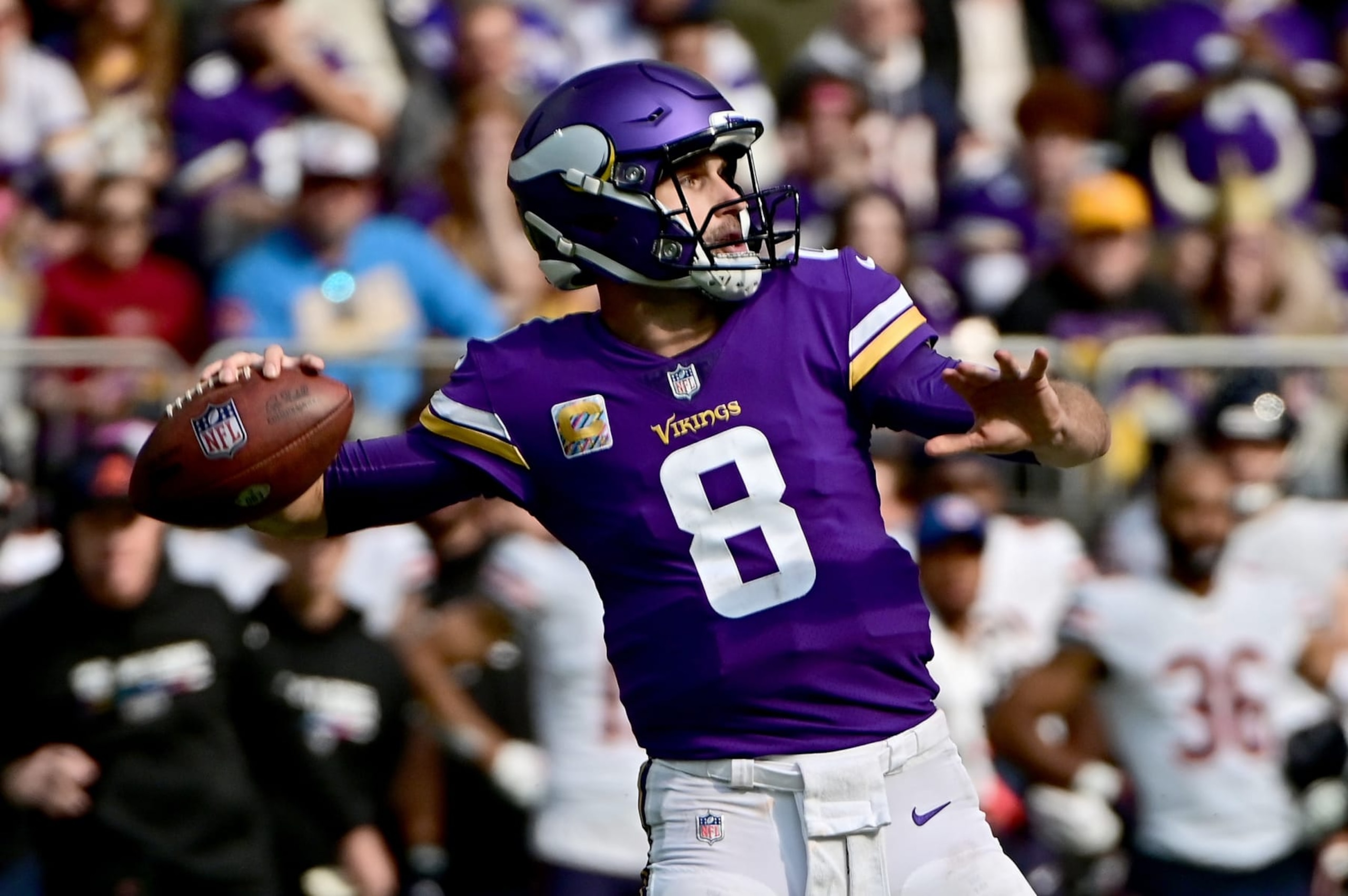 MINNEAPOLIS, MINNESOTA - OCTOBER 09: Kirk Cousins #8 of the Minnesota Vikings passes against the Chicago Bears during the second half at U.S. Bank Stadium on October 09, 2022 in Minneapolis, Minnesota. (Photo by Stephen Maturen/Getty Images)