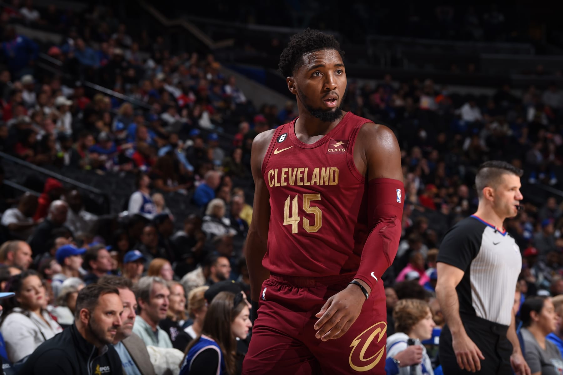 PHILADELPHIA, PA - OCTOBER 5: Donovan Mitchell #45 of the Cleveland Cavaliers looks on on October 5, 2022 at the Wells Fargo Center in Philadelphia, Pennsylvania NOTE TO USER: User expressly acknowledges and agrees that, by downloading and/or using this Photograph, user is consenting to the terms and conditions of the Getty Images License Agreement. Mandatory Copyright Notice: Copyright 2022 NBAE (Photo by David Dow/NBAE via Getty Images)