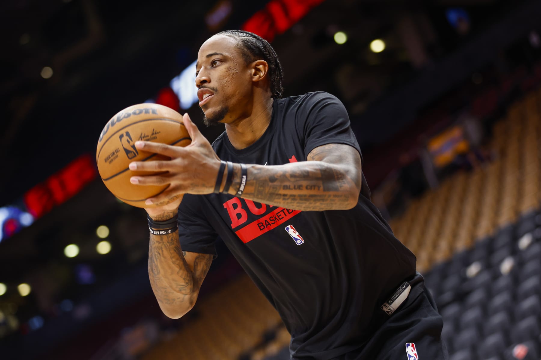 TORONTO, CANADA - OCTOBER 9: DeMar DeRozan #11 of the Chicago Bulls warms up before a preseason game on October 9, 2022 at the Scotiabank Arena in Toronto, Ontario, Canada.  NOTE TO USER: User expressly acknowledges and agrees that, by downloading and or using this Photograph, user is consenting to the terms and conditions of the Getty Images License Agreement.  Mandatory Copyright Notice: Copyright 2022 NBAE (Photo by Vaughn Ridley/NBAE via Getty Images)