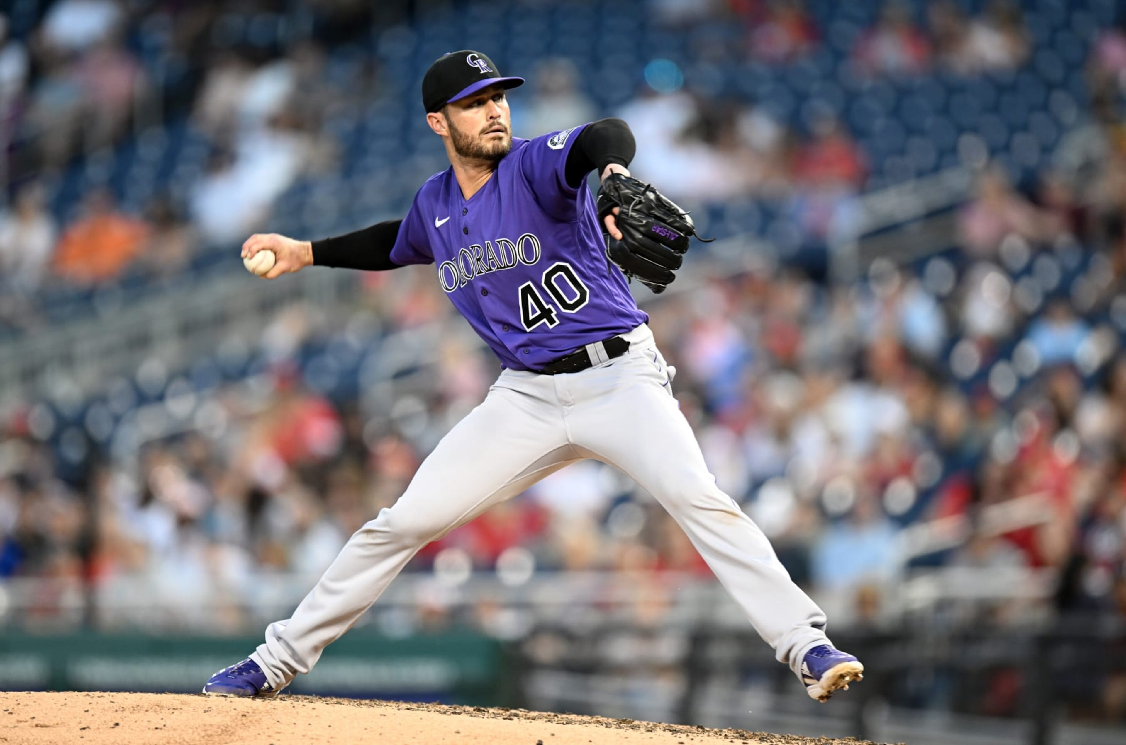 WASHINGTON, DC - MAY 28: Tyler Kinley #40 of the Colorado Rockies pitches against the Washington Nationals during game two of a doubleheader  at Nationals Park on May 28, 2022 in Washington, DC. (Photo by G Fiume/Getty Images)