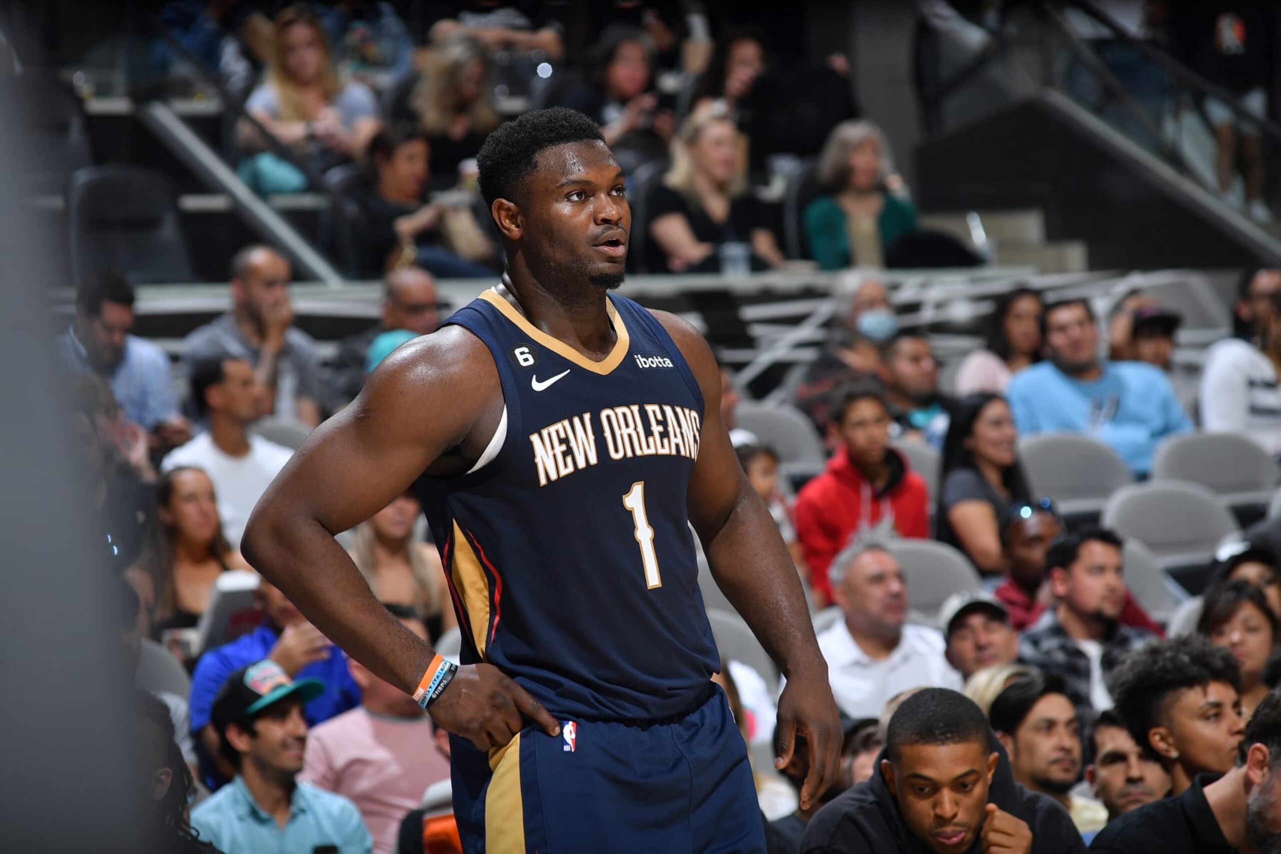 SAN ANTONIO, TX - OCTOBER 9: Zion Williamson #1 of the New Orleans Pelicans looks on during a preseason game against the San Antonio Spurs on October 9, 2022 at the AT&T Center in San Antonio, Texas. NOTE TO USER: User expressly acknowledges and agrees that, by downloading and or using this photograph, user is consenting to the terms and conditions of the Getty Images License Agreement. Mandatory Copyright Notice: Copyright 2022 NBAE (Photos by Michael Gonzales/NBAE via Getty Images)