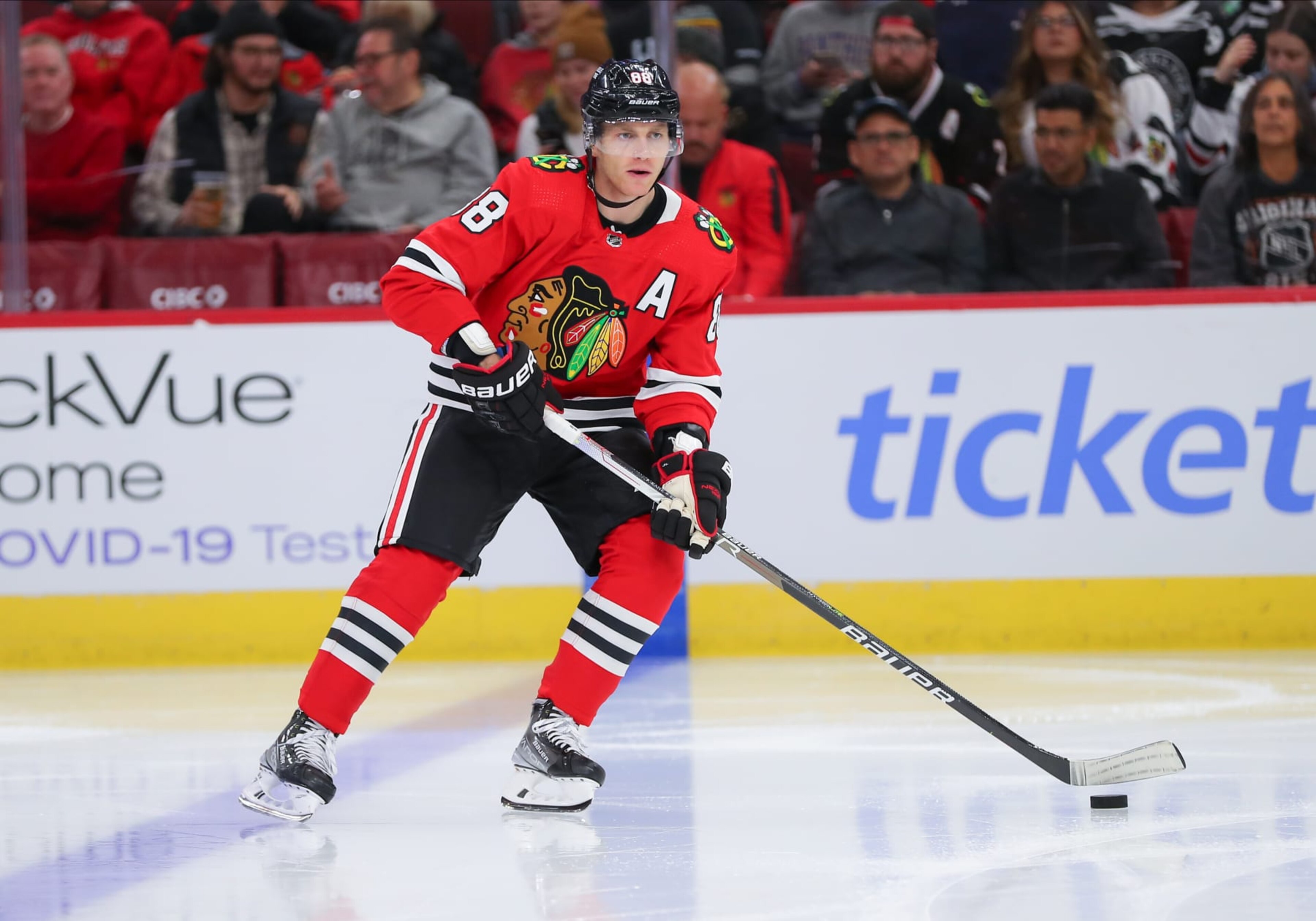 CHICAGO, IL - SEPTEMBER 27: Chicago Blackhawks right wing Patrick Kane (88) skates with the puck in action during a game between the St.Louis Blues and the Chicago Blackhawks on September 27, 2022 at the United Center in Chicago, IL. (Photo by Melissa Tamez/Icon Sportswire via Getty Images)