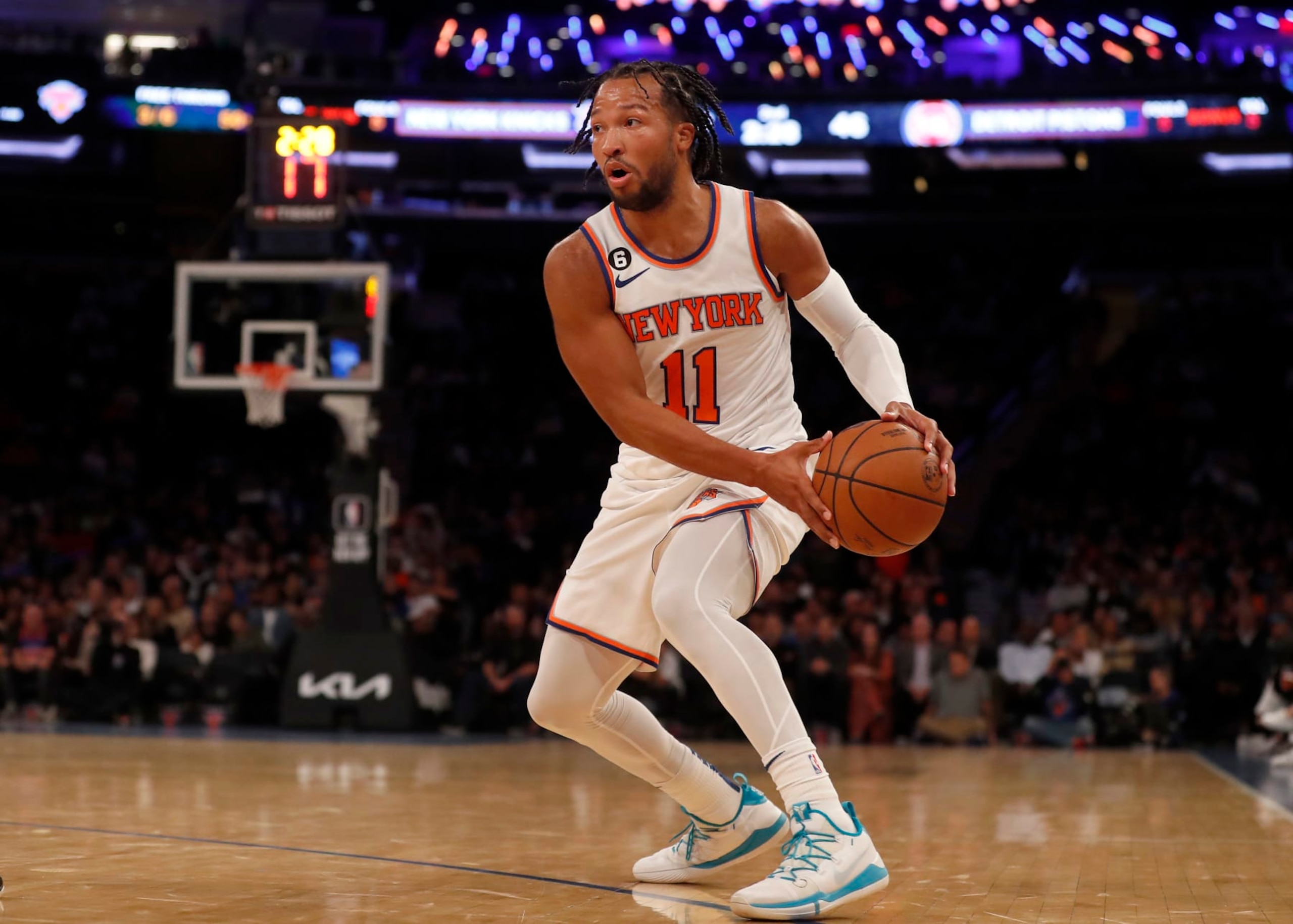 NEW YORK, NEW YORK - OCTOBER 04: (NEW YORK DAILIES OUT)  Jalen Brunson #11 of the New York Knicks in action against the Detroit Pistons at Madison Square Garden on October 04, 2022 in New York City. The Knicks defeated the Pistons 117-96. NOTE TO USER: User expressly acknowledges and agrees that, by downloading and or using this photograph, User is consenting to the terms and conditions of the Getty Images License Agreement. (Photo by Jim McIsaac/Getty Images)