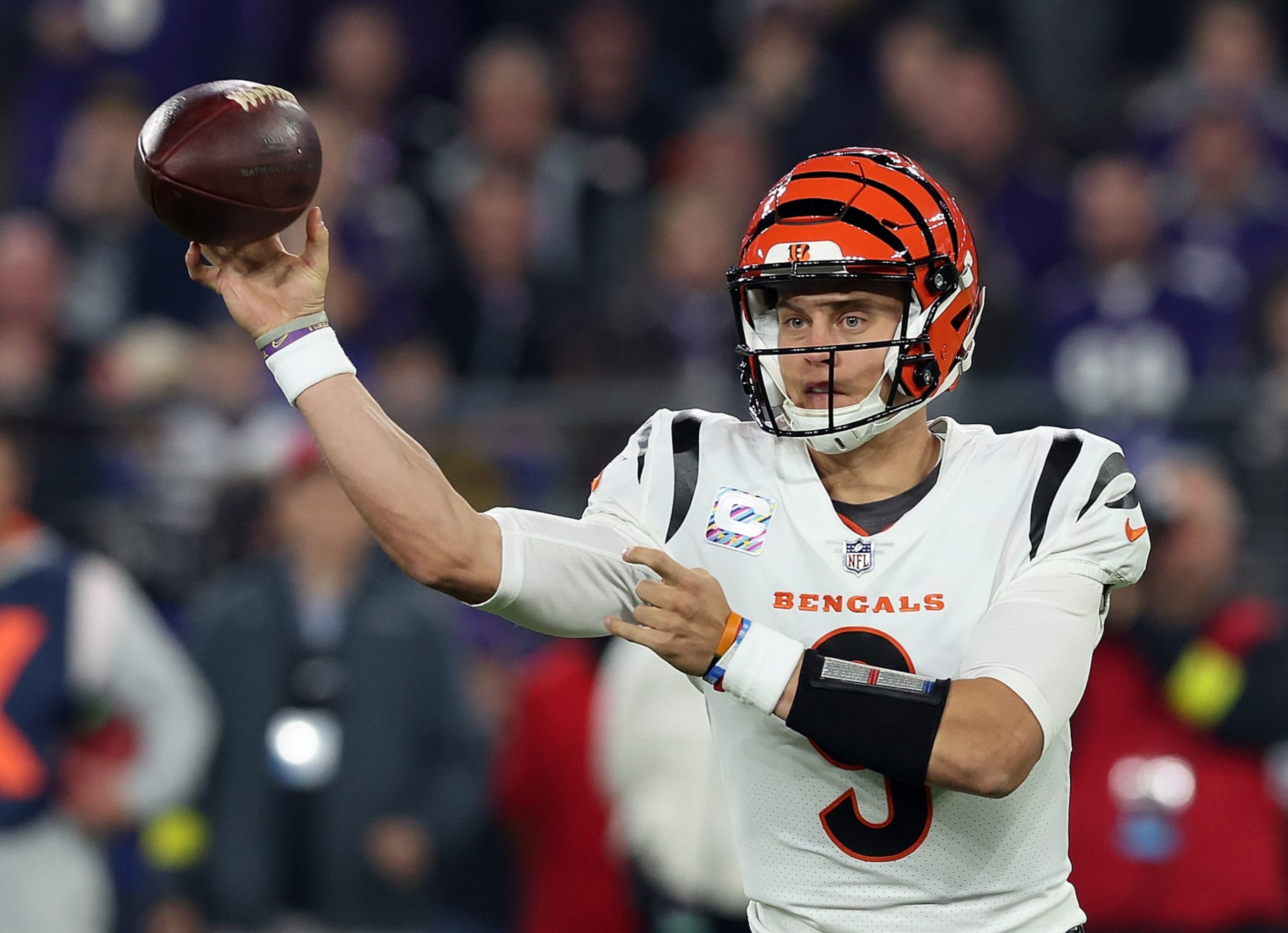 BALTIMORE, MARYLAND - OCTOBER 09: Joe Burrow #9 of the Cincinnati Bengals passes the ball against the Baltimore Ravens during the first quarter at M&T Bank Stadium on October 09, 2022 in Baltimore, Maryland. (Photo by Todd Olszewski/Getty Images) BALTIMORE, MARYLAND - OCTOBER 09: Joe Burrow #9 of the Cincinnati Bengals passes the ball against the Baltimore Ravens during the first quarter at M&T Bank Stadium on October 09, 2022 in Baltimore, Maryland. (Photo by Todd Olszewski/Getty Images)