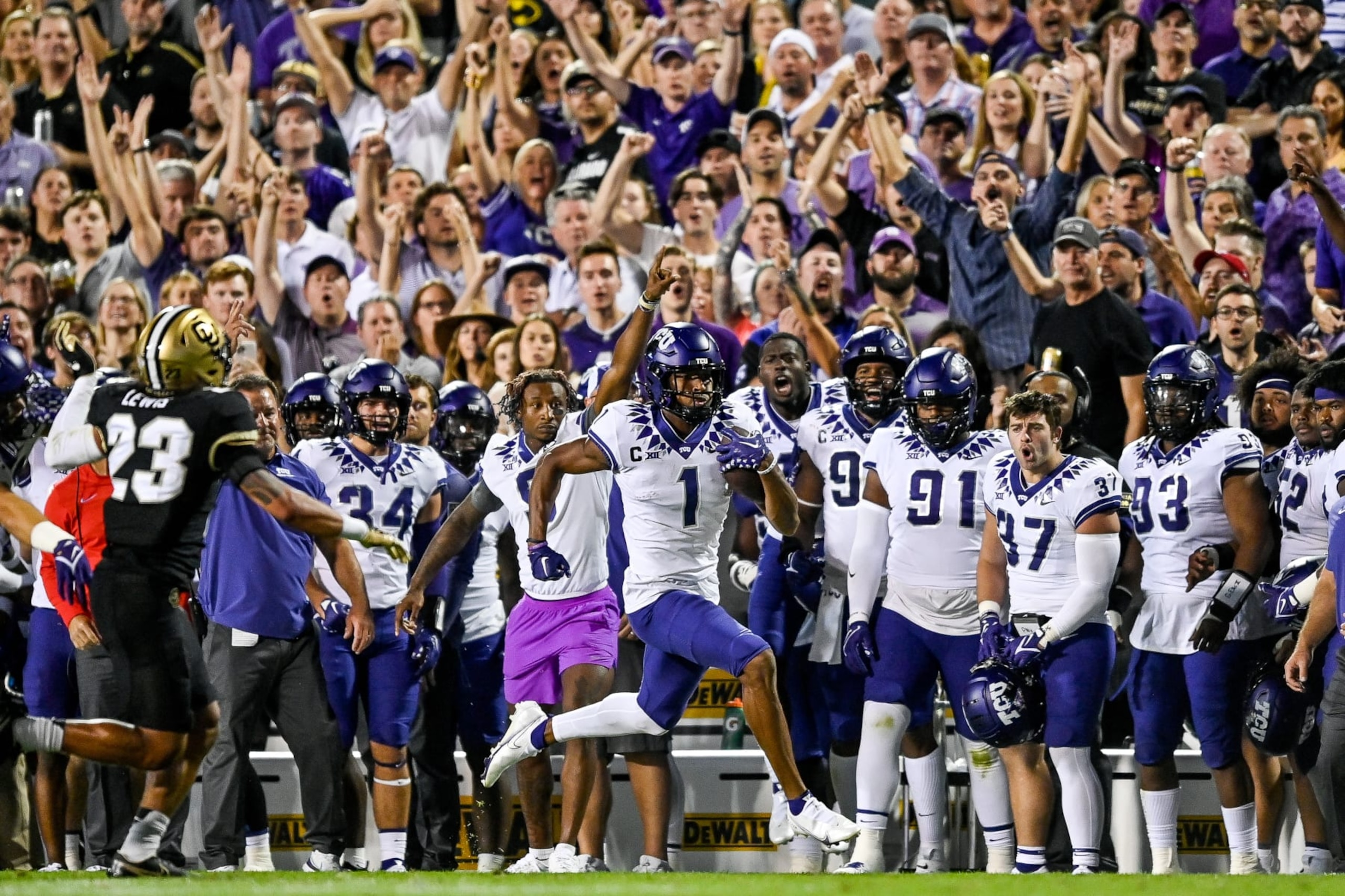 BOULDER, CO - SEPTEMBER 2: Wide receiver Quentin Johnston #1 of the TCU Horned Frogs carries the ball for a second quarter first down against the Colorado Buffaloes at Folsom Field on September 2, 2022 in Boulder, Colorado. (Photo by Dustin Bradford/Getty Images)