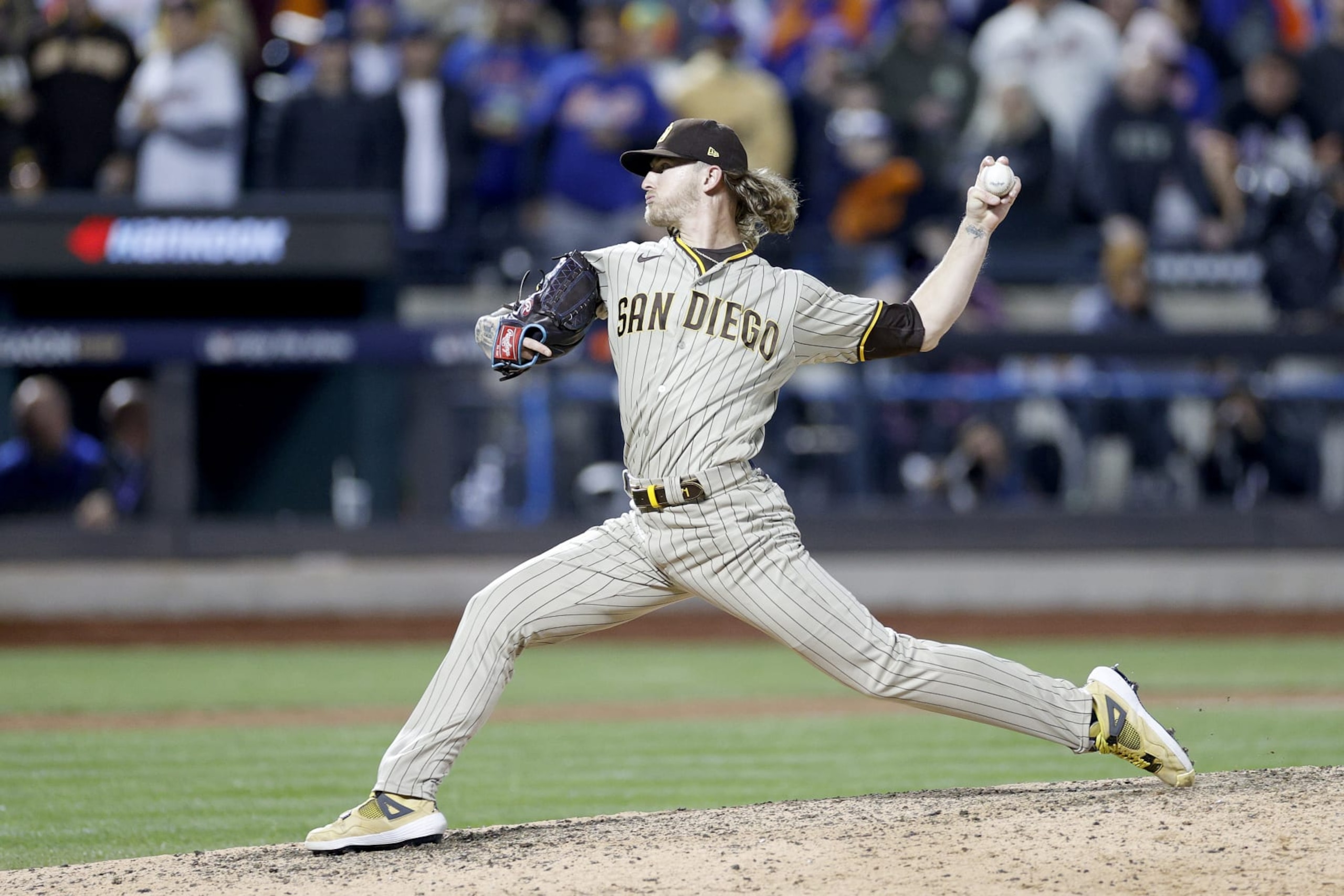 NEW YORK, NEW YORK - OCTOBER 09: Josh Hader #71 of the San Diego Padres throws a pitch against the New York Mets during the ninth inning in game three of the National League Wild Card Series at Citi Field on October 09, 2022 in the Flushing neighborhood of the Queens borough of New York City. (Photo by Sarah Stier/Getty Images)