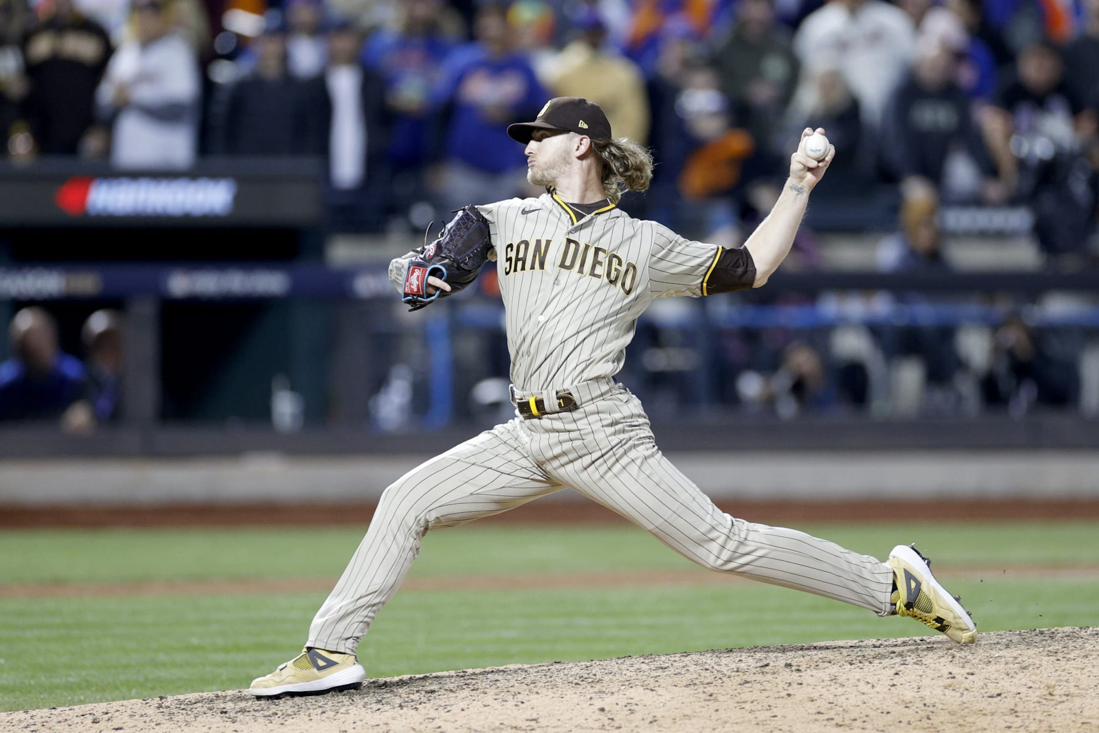 NEW YORK, NEW YORK - OCTOBER 09: Josh Hader #71 of the San Diego Padres throws a pitch against the New York Mets during the ninth inning in game three of the National League Wild Card Series at Citi Field on October 09, 2022 in the Flushing neighborhood of the Queens borough of New York City. (Photo by Sarah Stier/Getty Images)
