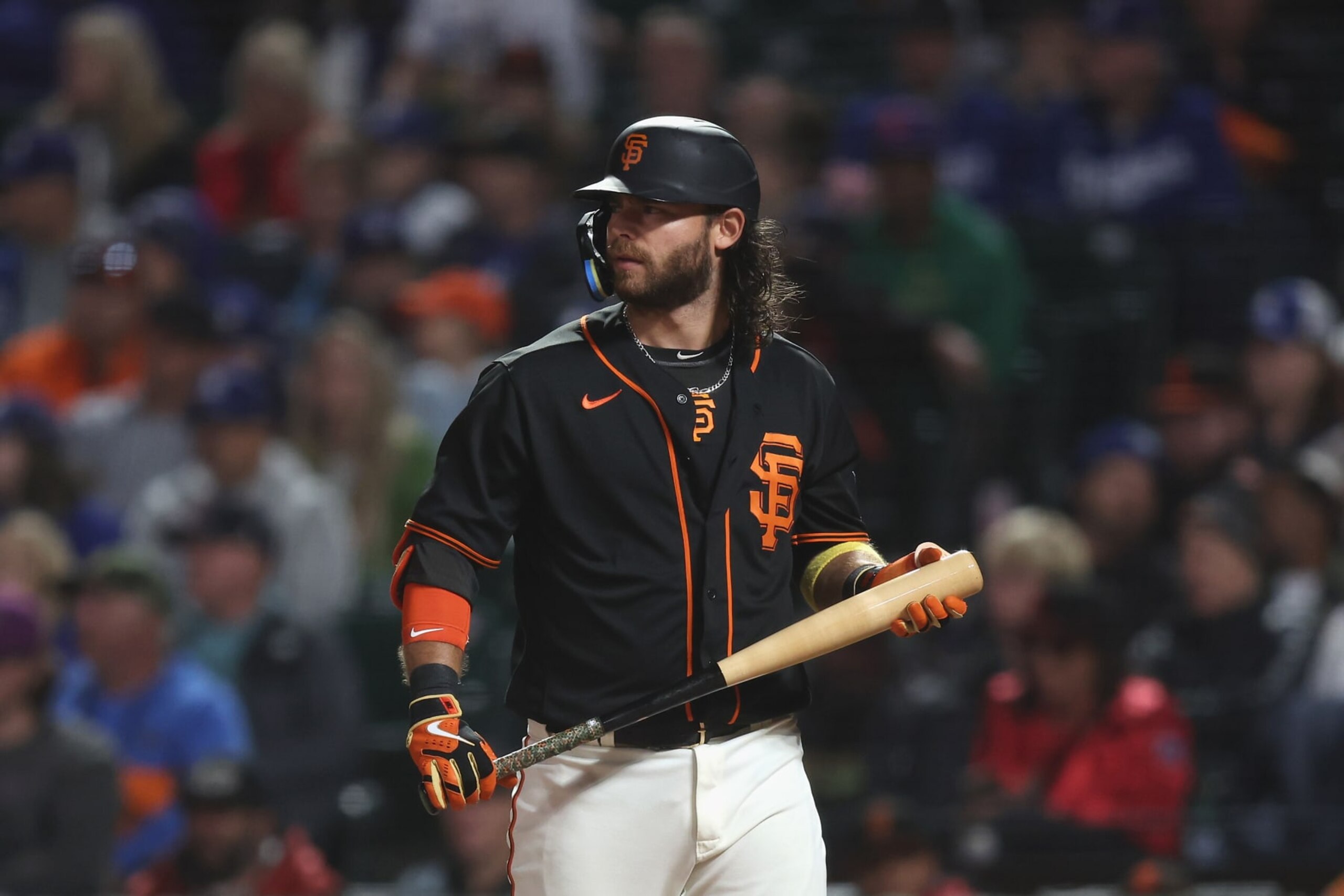SAN FRANCISCO, CALIFORNIA - SEPTEMBER 17: Brandon Crawford #35 of the San Francisco Giants looks on while at bat against the Los Angeles Dodgers at Oracle Park on September 17, 2022 in San Francisco, California. (Photo by Lachlan Cunningham/Getty Images)