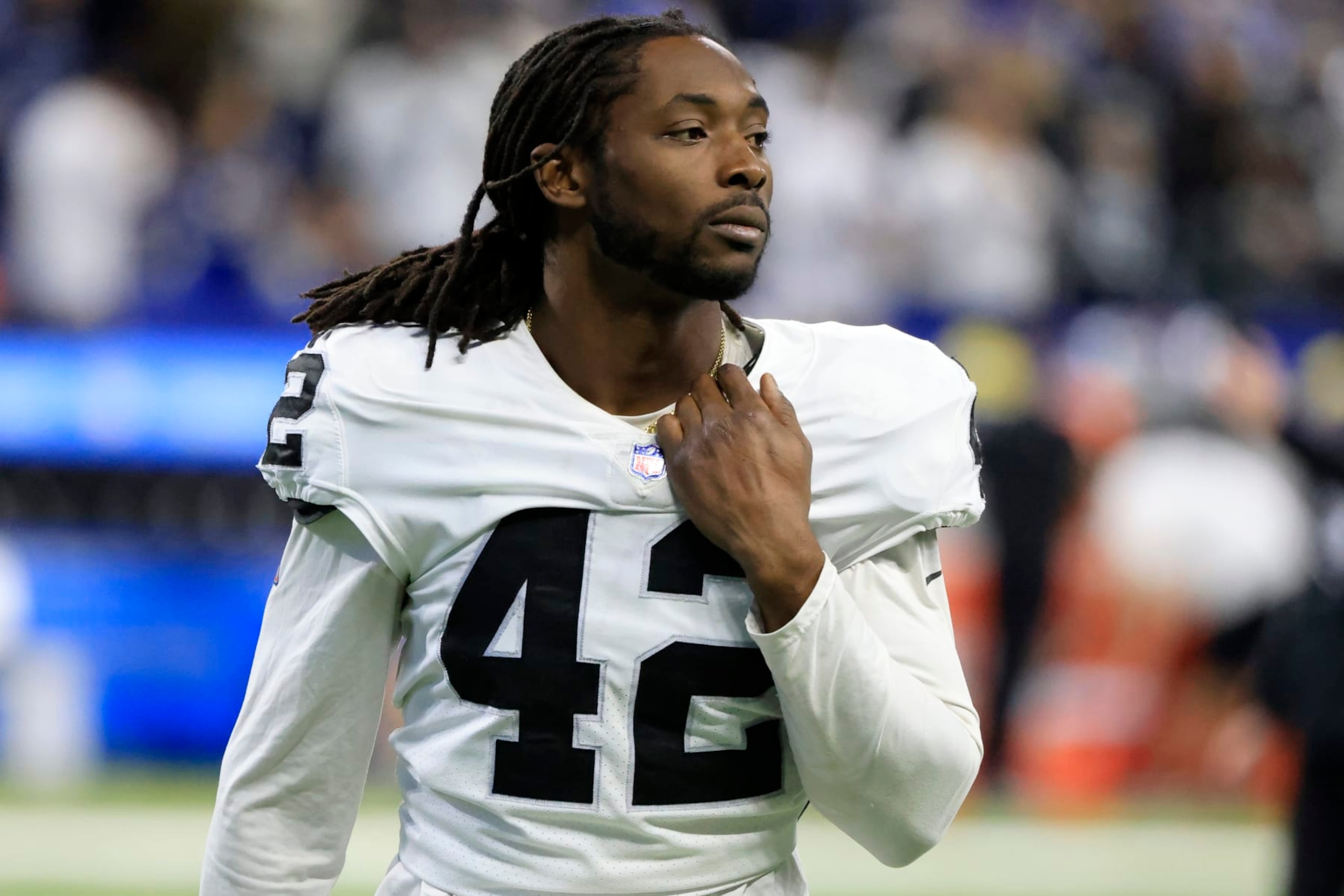 INDIANAPOLIS, INDIANA - JANUARY 02: Cory Littleton #42 of the Las Vegas Raiders walks off the field after a win over the Indianapolis Colts at Lucas Oil Stadium on January 02, 2022 in Indianapolis, Indiana. (Photo by Justin Casterline/Getty Images)