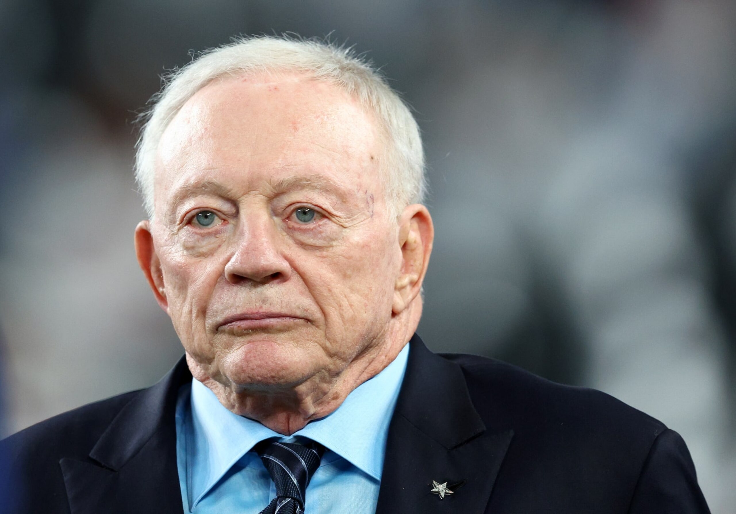 EAST RUTHERFORD, NEW JERSEY - SEPTEMBER 26:  Dallas Cowboys owner Jerry Jones walks on the field before the game between the Dallas Cowboys and the New York Giants at MetLife Stadium on September 26, 2022 in East Rutherford, New Jersey. (Photo by Elsa/Getty Images)
