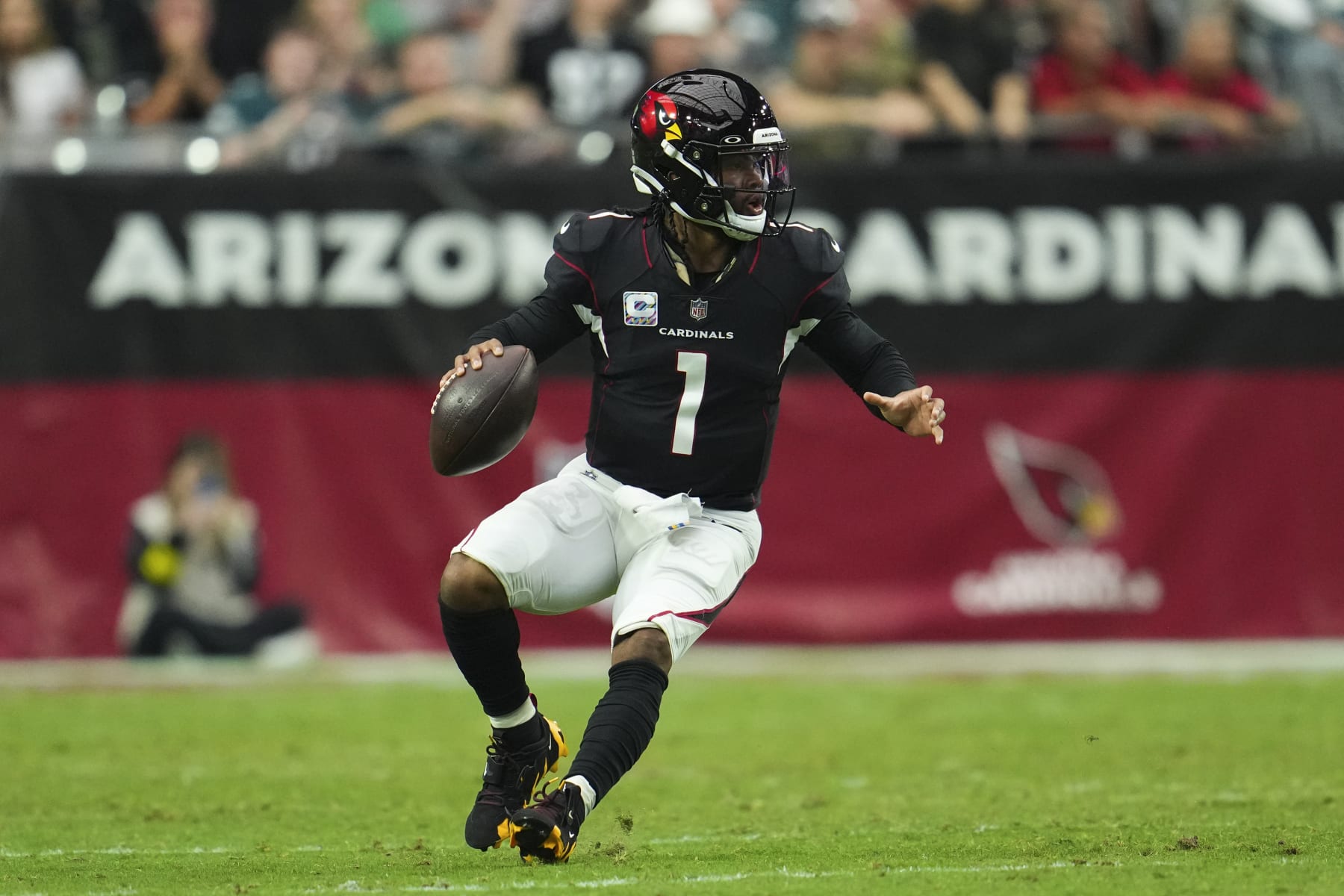 GLENDALE, AZ - OCTOBER 09: Kyler Murray #1 of the Arizona Cardinals runs the ball against the Philadelphia Eagles at State Farm Stadium on October 9, 2022 in Glendale, Arizona. (Photo by Cooper Neill/Getty Images)