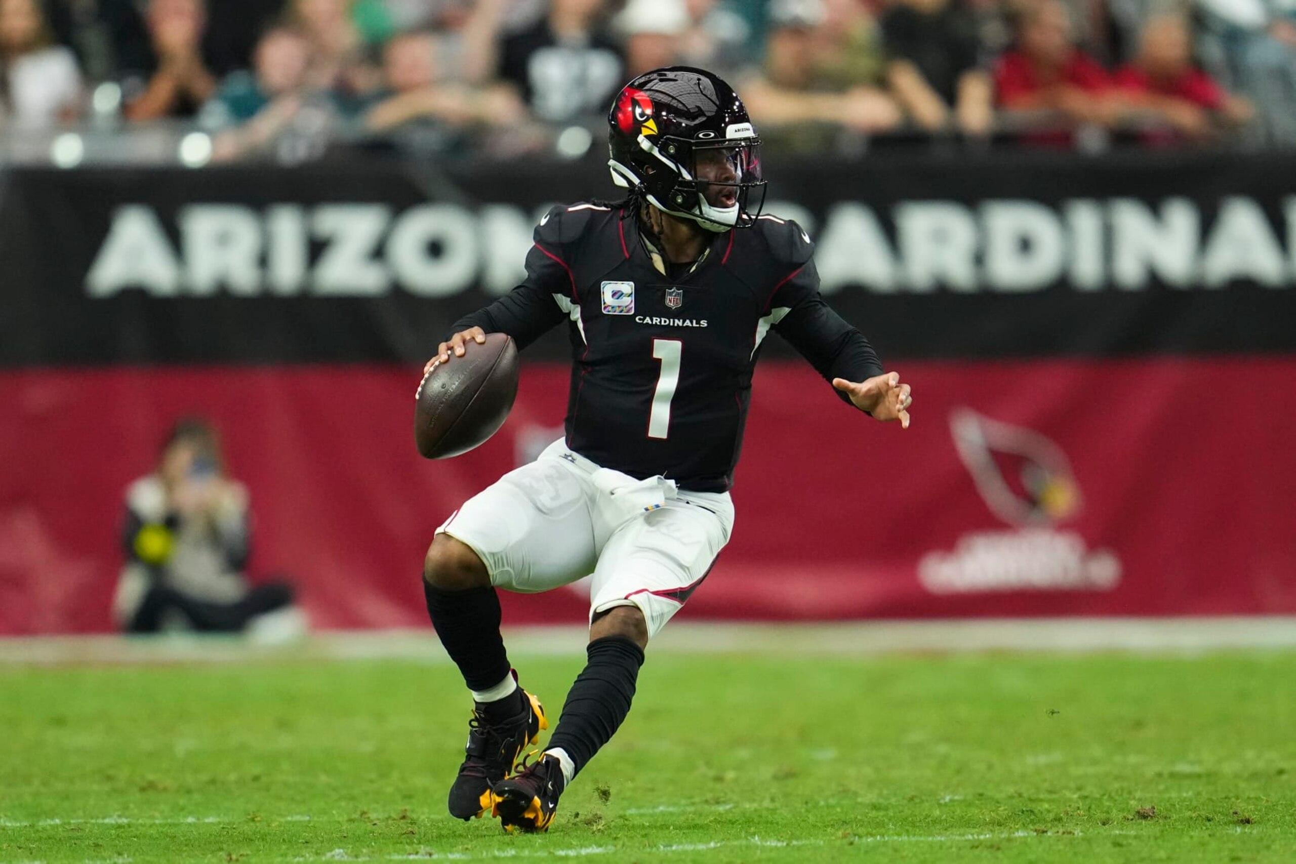 GLENDALE, AZ - OCTOBER 09: Kyler Murray #1 of the Arizona Cardinals runs the ball against the Philadelphia Eagles at State Farm Stadium on October 9, 2022 in Glendale, Arizona. (Photo by Cooper Neill/Getty Images)