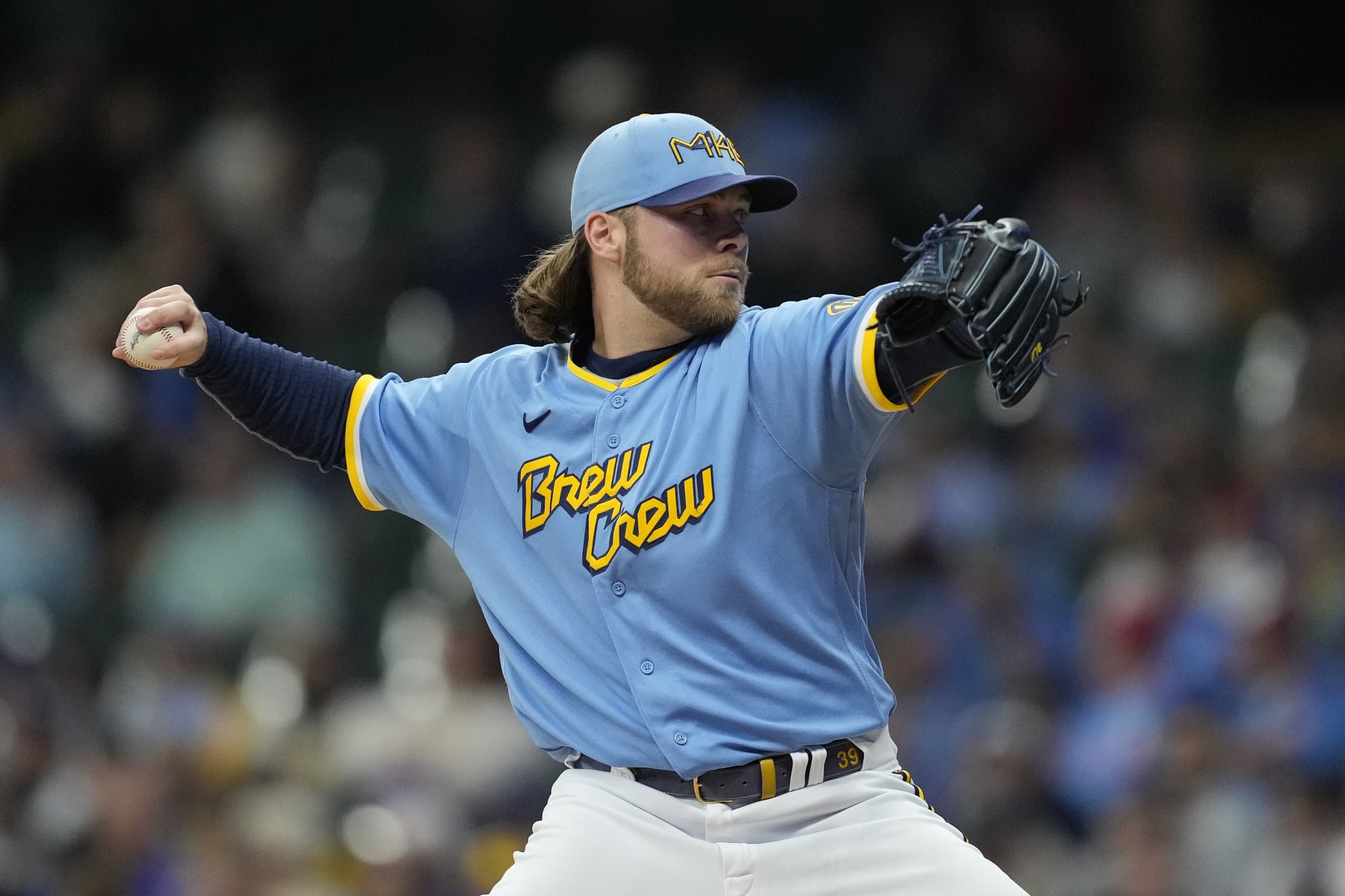 MILWAUKEE, WISCONSIN - SEPTEMBER 30: Corbin Burnes #39 of the Milwaukee Brewers pitches against the Miami Marlins in the first inning at American Family Field on September 30, 2022 in Milwaukee, Wisconsin. (Photo by Patrick McDermott/Getty Images)