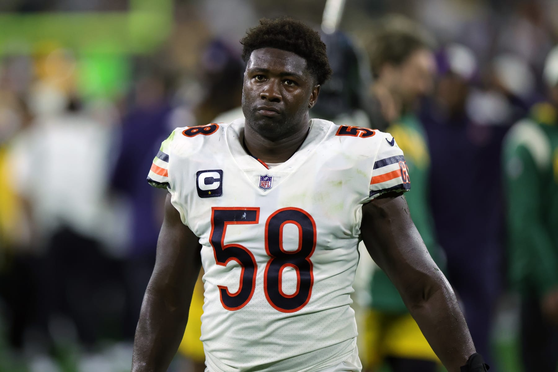 GREEN BAY, WISCONSIN - SEPTEMBER 18: Roquan Smith #58 of the Chicago Bears walks off the field after a loss to the gbb at Lambeau Field on September 18, 2022 in Green Bay, Wisconsin. (Photo by Stacy Revere/Getty Images)