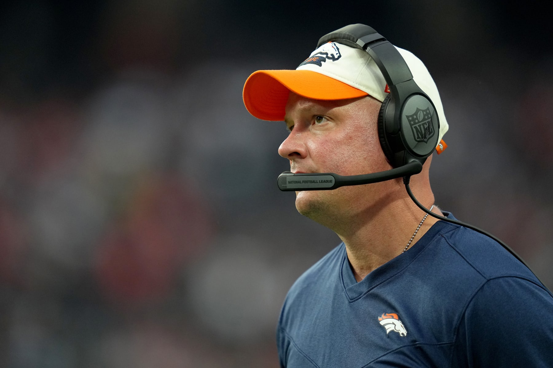 LAS VEGAS, NEVADA - OCTOBER 02: Head coach Nathaniel Hackett of the Denver Broncos looks on in the fourth quarter against the Las Vegas Raiders at Allegiant Stadium on October 02, 2022 in Las Vegas, Nevada. (Photo by Jeff Bottari/Getty Images)