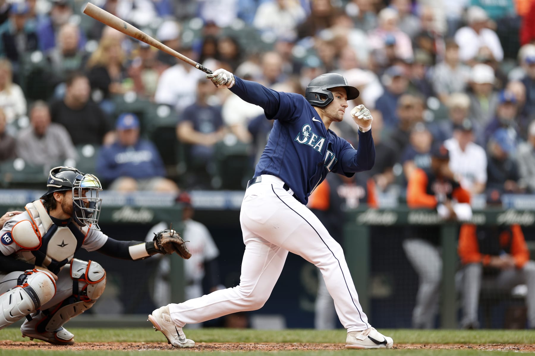 SEATTLE, WASHINGTON - OCTOBER 05: Jarred Kelenic #10 of the Seattle Mariners at bat during the seventh inning against the Detroit Tigers at T-Mobile Park on October 05, 2022 in Seattle, Washington. (Photo by Steph Chambers/Getty Images)