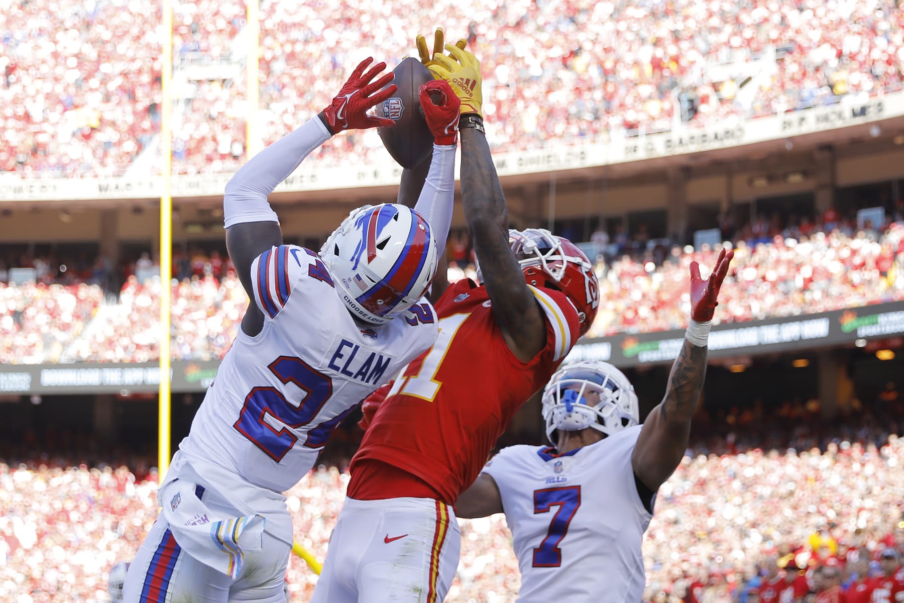 KANSAS CITY, MISSOURI - OCTOBER 16: Kaiir Elam #24 of the Buffalo Bills intercepts the ball over Marquez Valdes-Scantling #11 of the Kansas City Chiefs in the endzone during the first quarter at Arrowhead Stadium on October 16, 2022 in Kansas City, Missouri. (Photo by David Eulitt/Getty Images)
