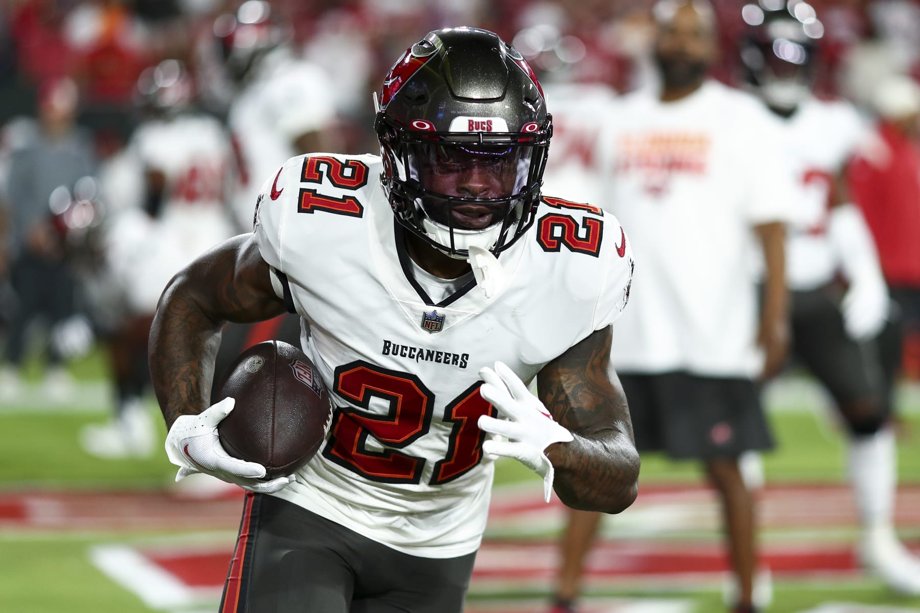 TAMPA, FL - OCTOBER 2: Ke'Shawn Vaughn #21 of the Tampa Bay Buccaneers warms up prior to an NFL football game against the Kansas City Chiefs at Raymond James Stadium on October 2, 2022 in Tampa, Florida. (Photo by Kevin Sabitus/Getty Images)
