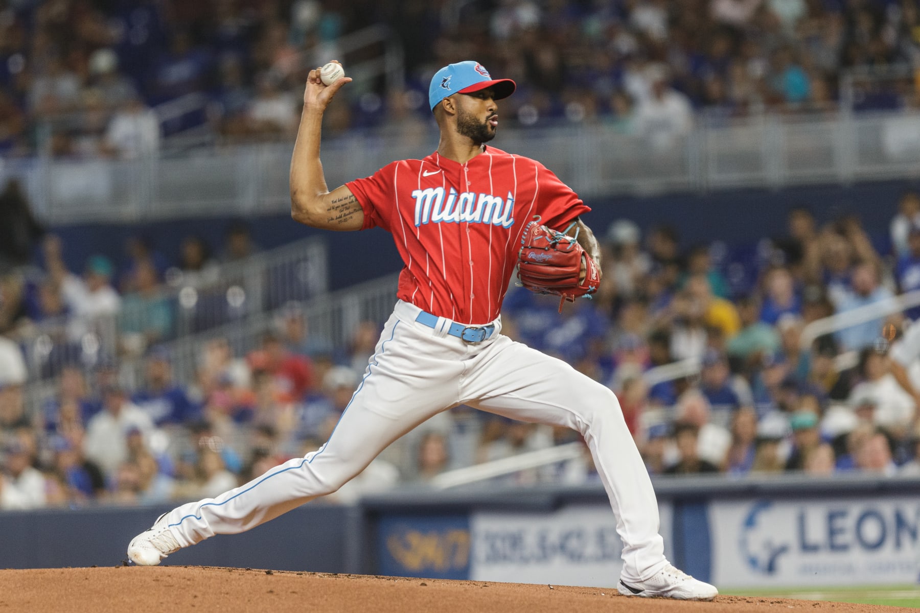 MIAMI, FLORIDA - AUGUST 27: Sandy Alcantara #22 of the Miami Marlins pitches during the first inning against the Los Angeles Dodgers at loanDepot park on August 27, 2022 in Miami, Florida. (Photo by Bryan Cereijo/Getty Images)