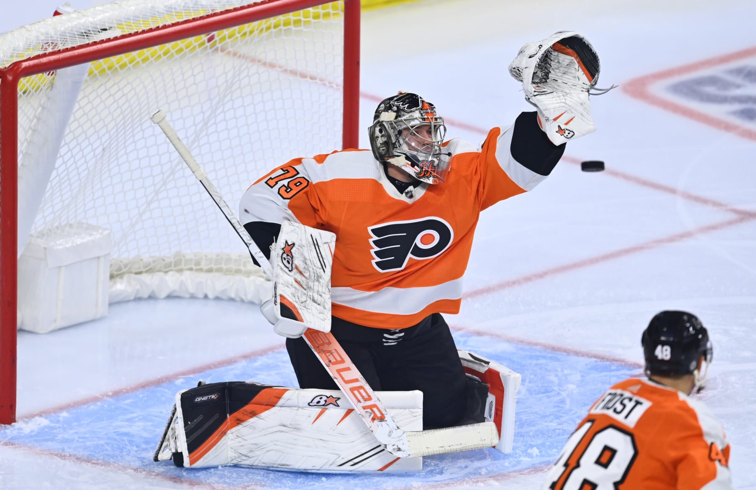 PHILADELPHIA, PA - OCTOBER 13: Philadelphia Flyers Goalie Carter Hart (79) makes a save in the first period during the game between the Philadelphia Flyers and New Jersey Devils on October 13, 2022 at Wells Fargo Center in Philadelphia, PA. (Photo by Kyle Ross/Icon Sportswire via Getty Images)