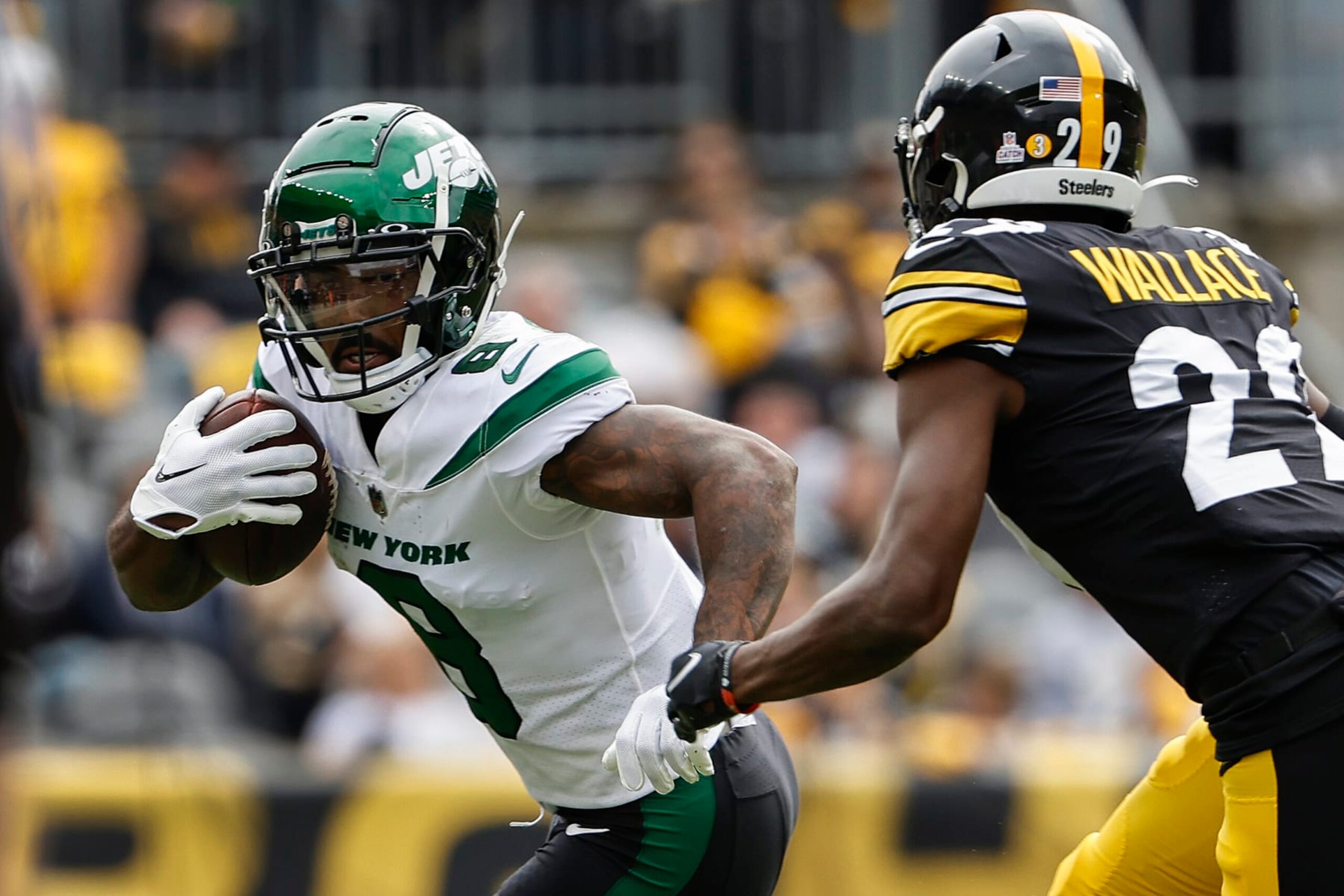 New York Jets' Elijah Moore runs against the Pittsburgh Steelers during an NFL football game at Acrisure Stadium, Sunday, Oct. 2, 2022 in Pittsburgh, Penn. (Winslow Townson/AP Images for Panini)