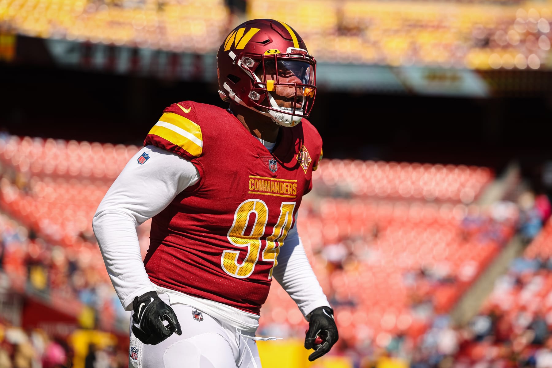 LANDOVER, MD - OCTOBER 09: Daron Payne #94 of the Washington Commanders warms up before the game against the Tennessee Titans at FedExField on October 9, 2022 in Landover, Maryland. (Photo by Scott Taetsch/Getty Images)