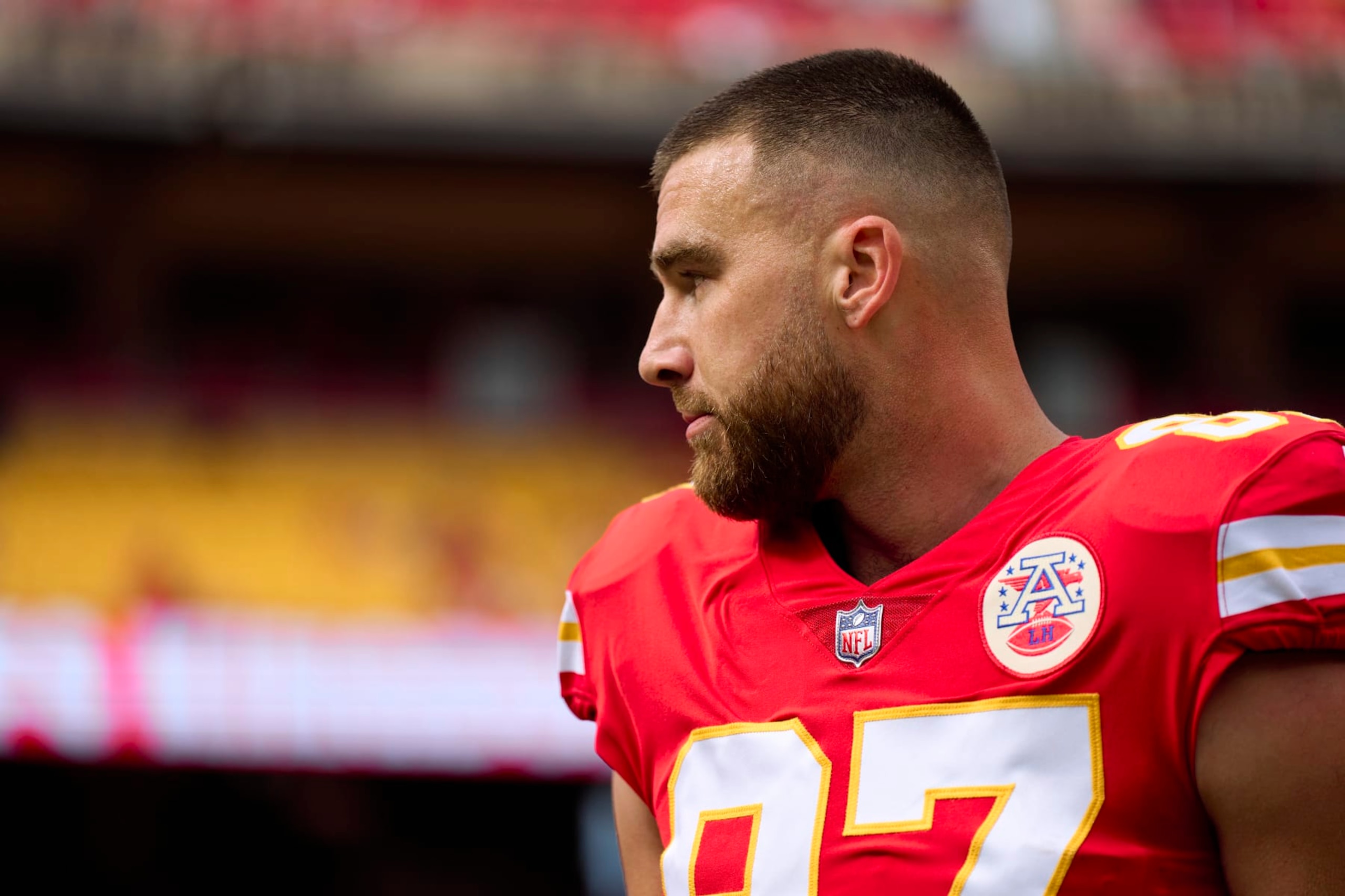 KANSAS CITY, MO - OCTOBER 16: Travis Kelce #87 of the Kansas City Chiefs warms up before kickoff against the Buffalo Bills at GEHA Field at Arrowhead Stadium on October 16, 2022 in Kansas City, Missouri. (Photo by Cooper Neill/Getty Images) KANSAS CITY, MO - OCTOBER 16: Travis Kelce #87 of the Kansas City Chiefs warms up before kickoff against the Buffalo Bills at GEHA Field at Arrowhead Stadium on October 16, 2022 in Kansas City, Missouri. (Photo by Cooper Neill/Getty Images)