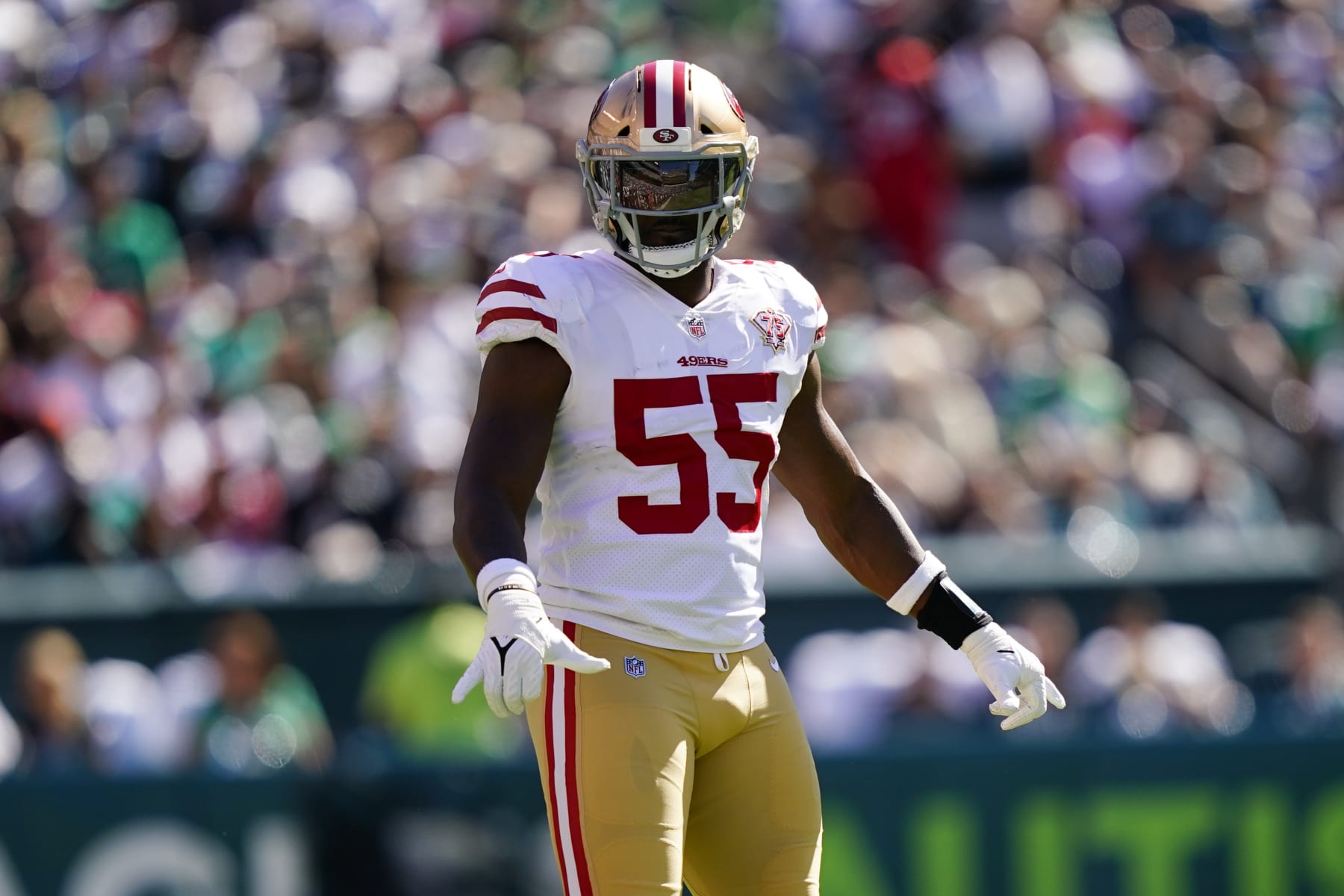 San Francisco 49ers defensive end Dee Ford in action during an NFL football game against the Philadelphia Eagles Sunday, Sept. 19, 2021, in Philadelphia. (AP Photo/Matt Rourke)