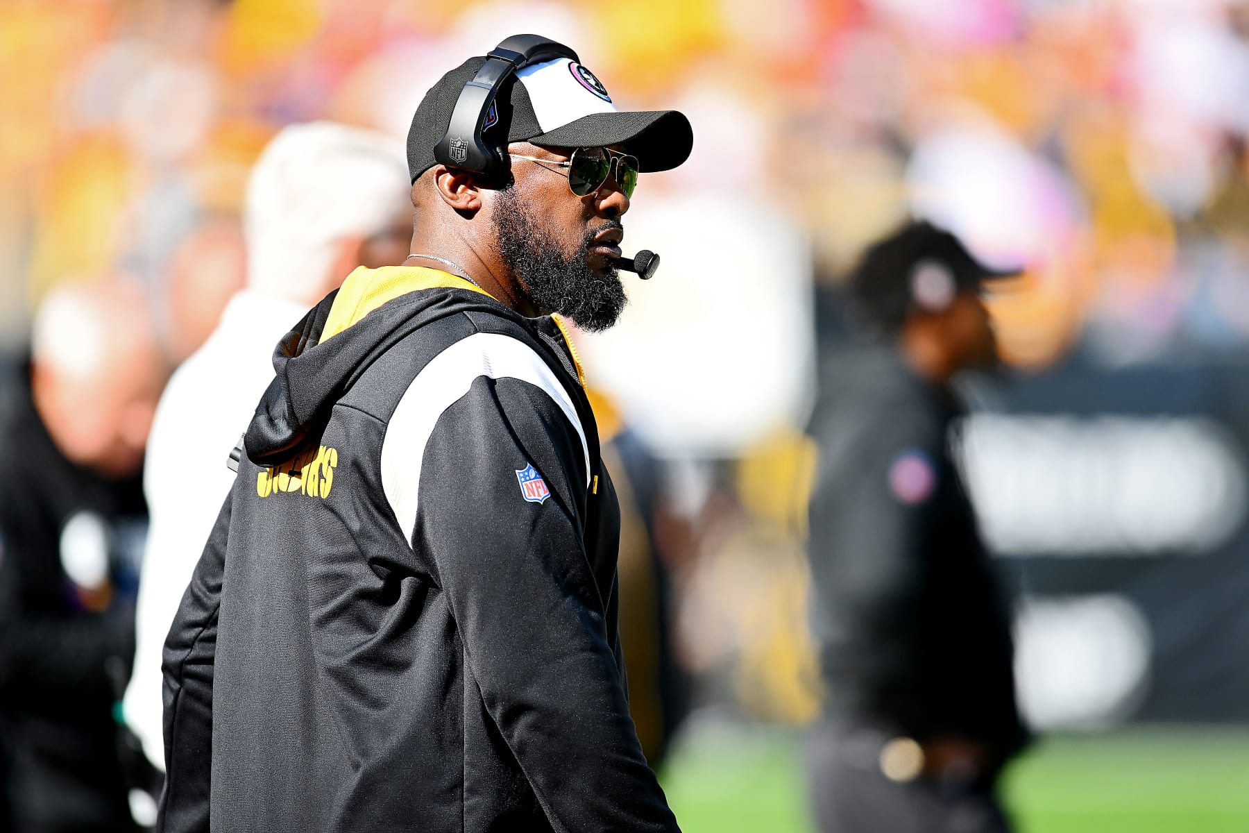 PITTSBURGH, PENNSYLVANIA - OCTOBER 16: head coach Mike Tomlin of the Pittsburgh Steelers looks on against the Tampa Bay Buccaneers at Acrisure Stadium on October 16, 2022 in Pittsburgh, Pennsylvania. (Photo by Joe Sargent/Getty Images)
