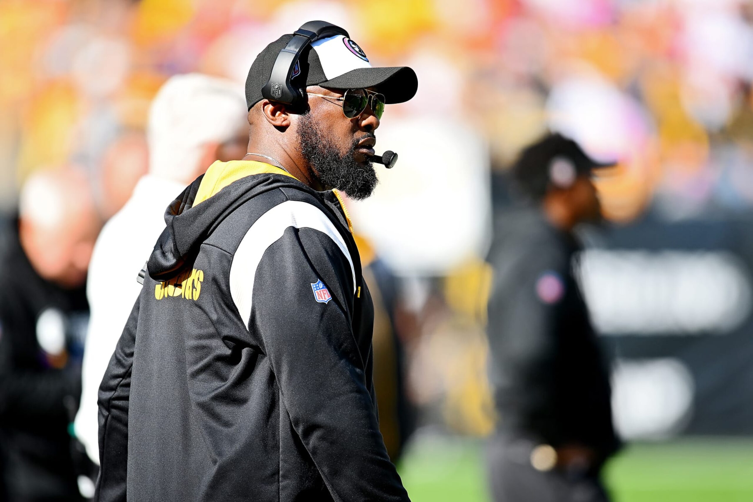 PITTSBURGH, PENNSYLVANIA - OCTOBER 16: head coach Mike Tomlin of the Pittsburgh Steelers looks on against the Tampa Bay Buccaneers at Acrisure Stadium on October 16, 2022 in Pittsburgh, Pennsylvania. (Photo by Joe Sargent/Getty Images)