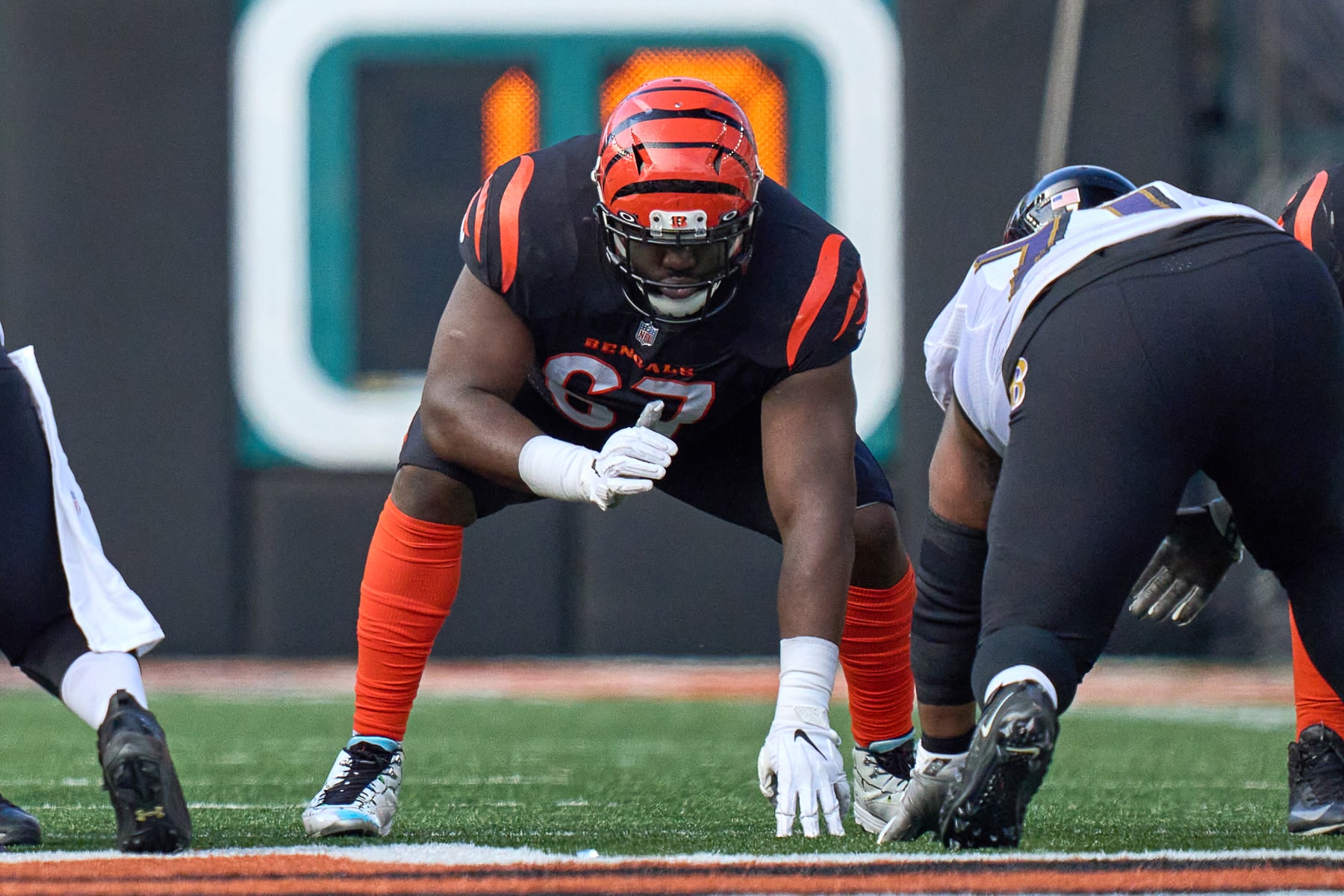 CINCINNATI, OH - DECEMBER 26: Cincinnati Bengals guard Quinton Spain (67) in action during a game between the Cincinnati Bengals and the Baltimore Ravens on December 26, 2021, at Paul Brown Stadium in Cincinnati, OH. (Photo by Robin Alam/Icon Sportswire via Getty Images)