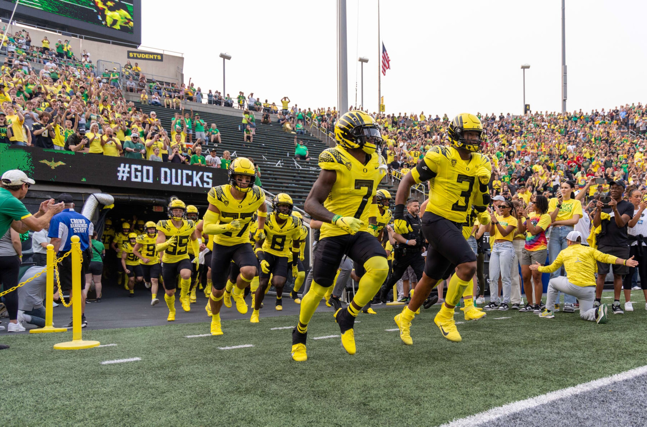 EUGENE, OR - SEPTEMBER 10: The Oregon Ducks run out of the tunnel at Autzen Stadium before the game against the Eastern Washington Eagles on September 10, 2022 in Eugene, Oregon. (Photo by Tom Hauck/Getty Images)