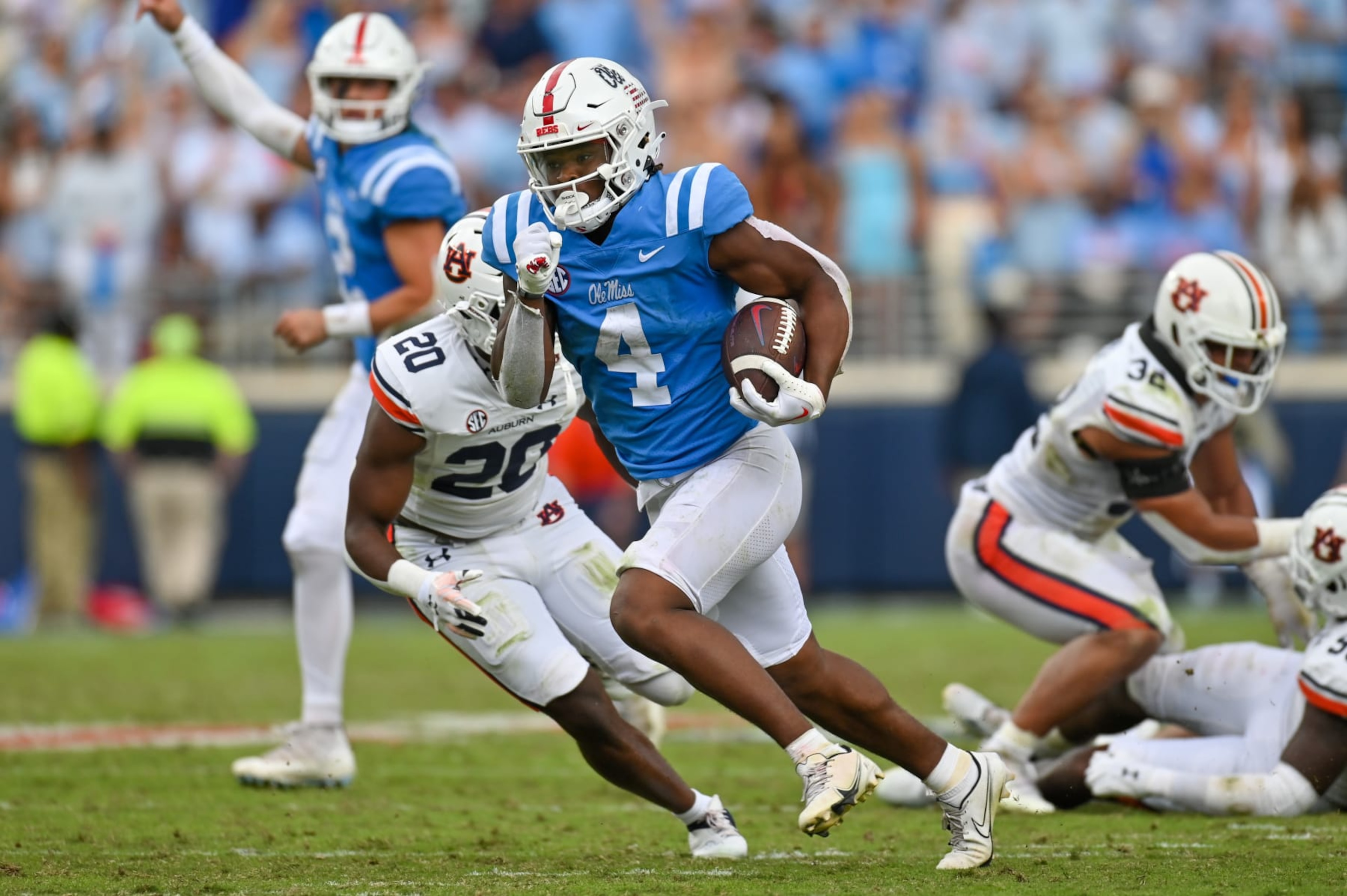 OXFORD, MS - OCTOBER 15: Ole' Miss running back Quinshon Judkins (4) in action during the college football game between the Auburn Tigers and the Ole Miss Rebels on October 15, 2022 at Vaught-Hemingway Stadium in Oxford, MS. (Photo by Kevin Langley/Icon Sportswire via Getty Images) OXFORD, MS - OCTOBER 15: Ole' Miss running back Quinshon Judkins (4) in action during the college football game between the Auburn Tigers and the Ole Miss Rebels on October 15, 2022 at Vaught-Hemingway Stadium in Oxford, MS. (Photo by Kevin Langley/Icon Sportswire via Getty Images)