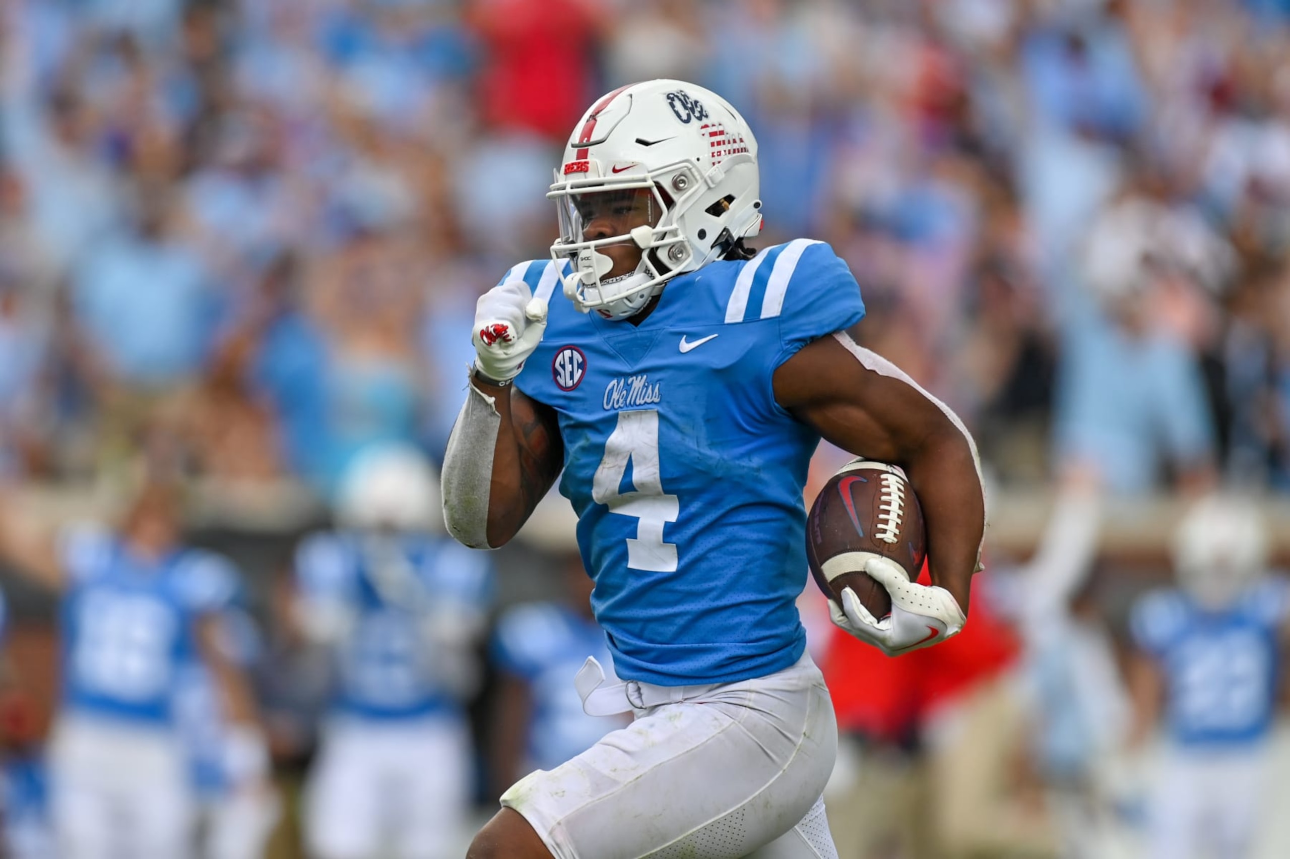 OXFORD, MS - OCTOBER 15: Ole' Miss running back Quinshon Judkins (4) runs the ball during the college football game between the Auburn Tigers and the Ole Miss Rebels on October 15, 2022 at Vaught-Hemingway Stadium in Oxford, MS. (Photo by Kevin Langley/Icon Sportswire via Getty Images)