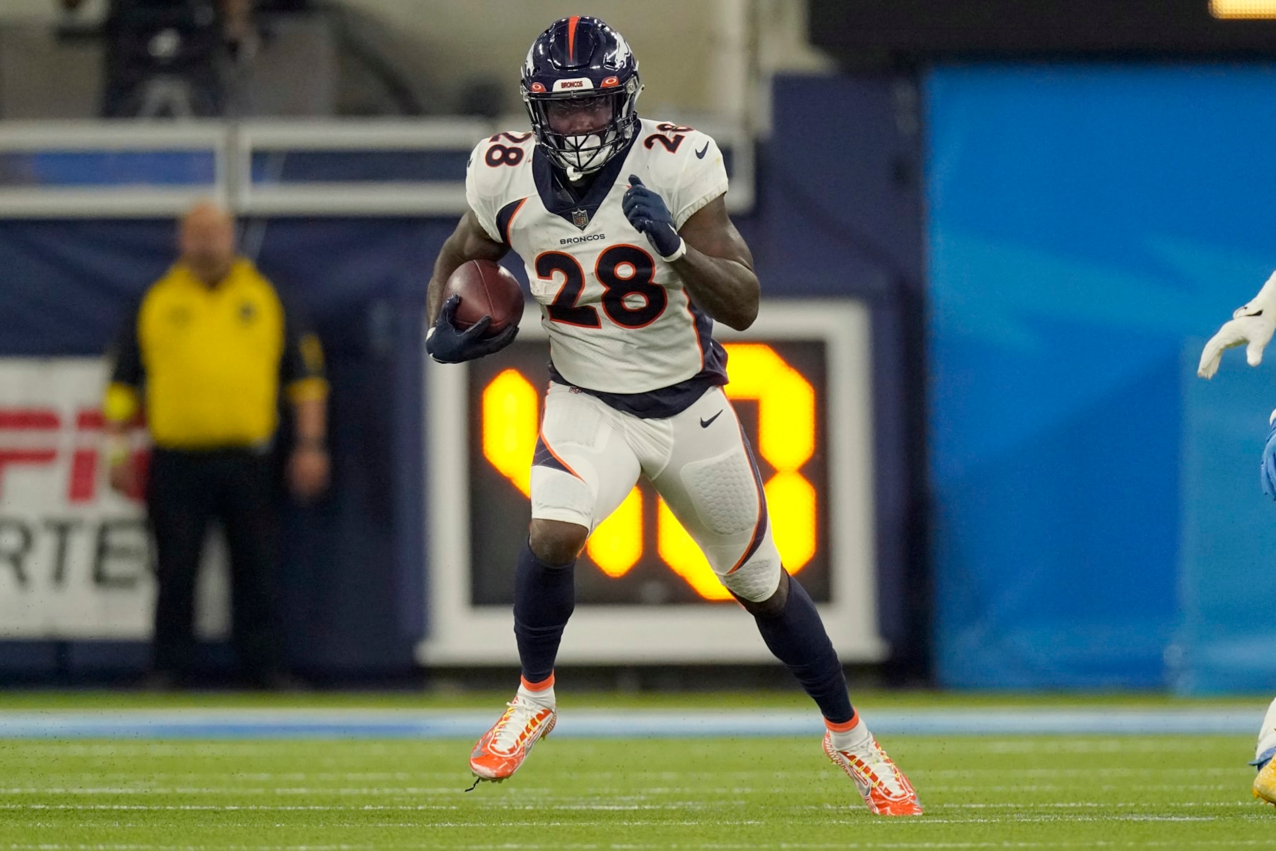 Denver Broncos running back Latavius Murray (28) runs during the second half of an NFL football game against the Los Angeles Chargers, Monday, Oct. 17, 2022, in Inglewood, Calif. (AP Photo/Mark J. Terrill) Denver Broncos running back Latavius Murray (28) runs during the second half of an NFL football game against the Los Angeles Chargers, Monday, Oct. 17, 2022, in Inglewood, Calif. (AP Photo/Mark J. Terrill)