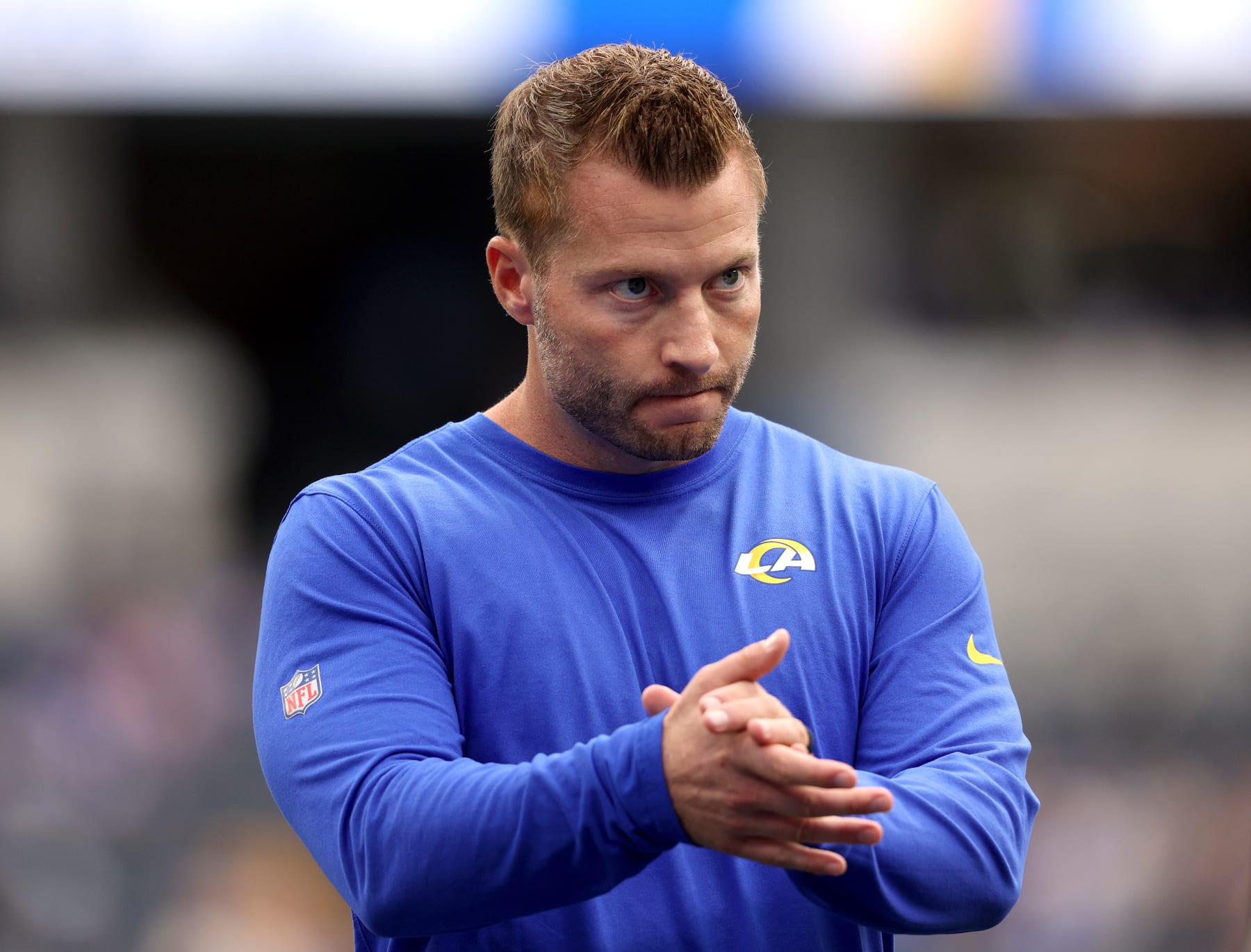 INGLEWOOD, CALIFORNIA - OCTOBER 16: head coach Sean McVay of the Los Angeles Rams reacts on the field during warm up before the game against the Carolina Panthers at SoFi Stadium on October 16, 2022 in Inglewood, California. (Photo by Harry How/Getty Images)