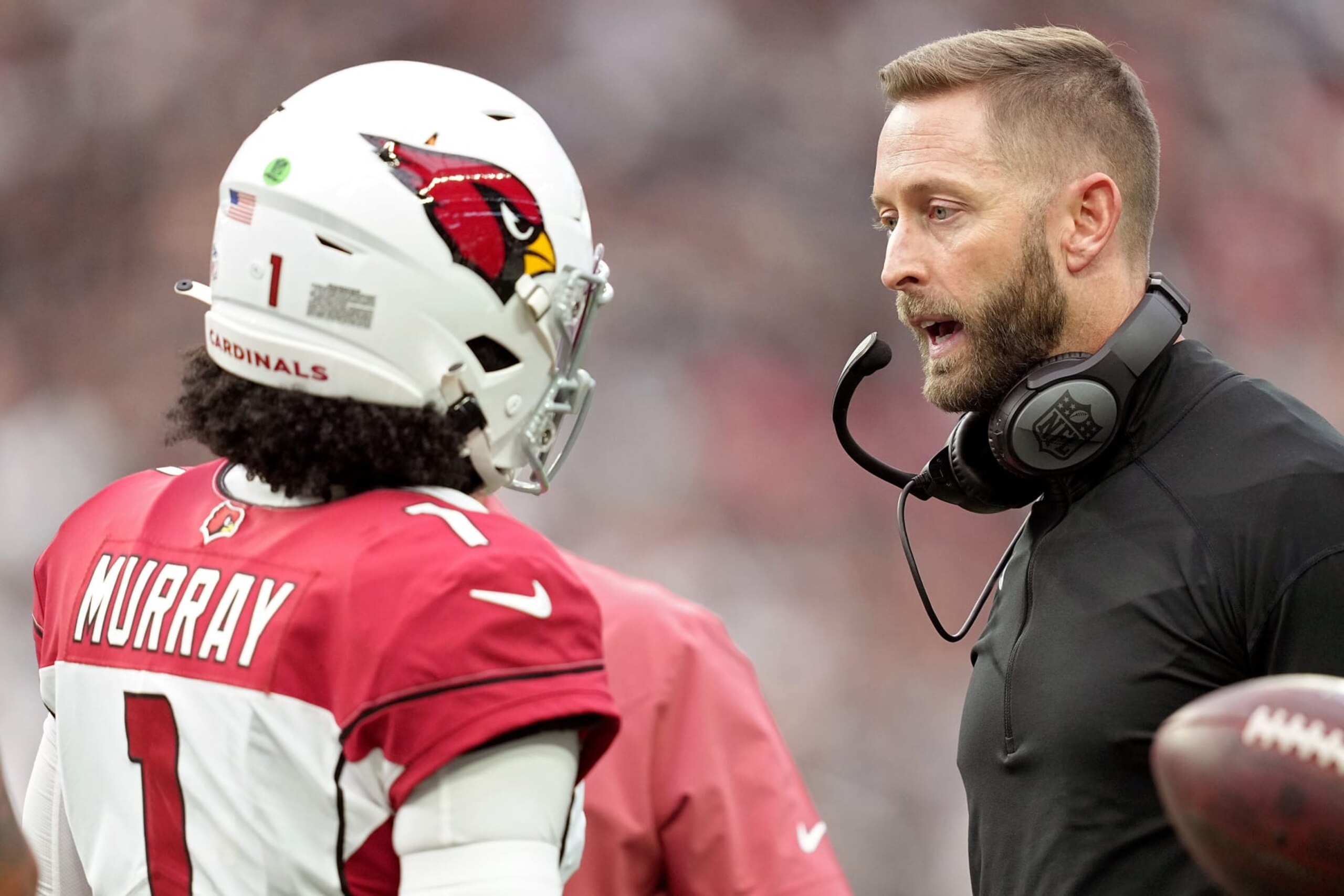 LAS VEGAS, NEVADA - SEPTEMBER 18: Arizona Cardinals head coach Kliff Kingsbury talks to Kyler Murray #1 in the first half against the Las Vegas Raiders at Allegiant Stadium on September 18, 2022 in Las Vegas, Nevada. (Photo by Jeff Bottari/Getty Images) LAS VEGAS, NEVADA - SEPTEMBER 18: Arizona Cardinals head coach Kliff Kingsbury talks to Kyler Murray #1 in the first half against the Las Vegas Raiders at Allegiant Stadium on September 18, 2022 in Las Vegas, Nevada. (Photo by Jeff Bottari/Getty Images)