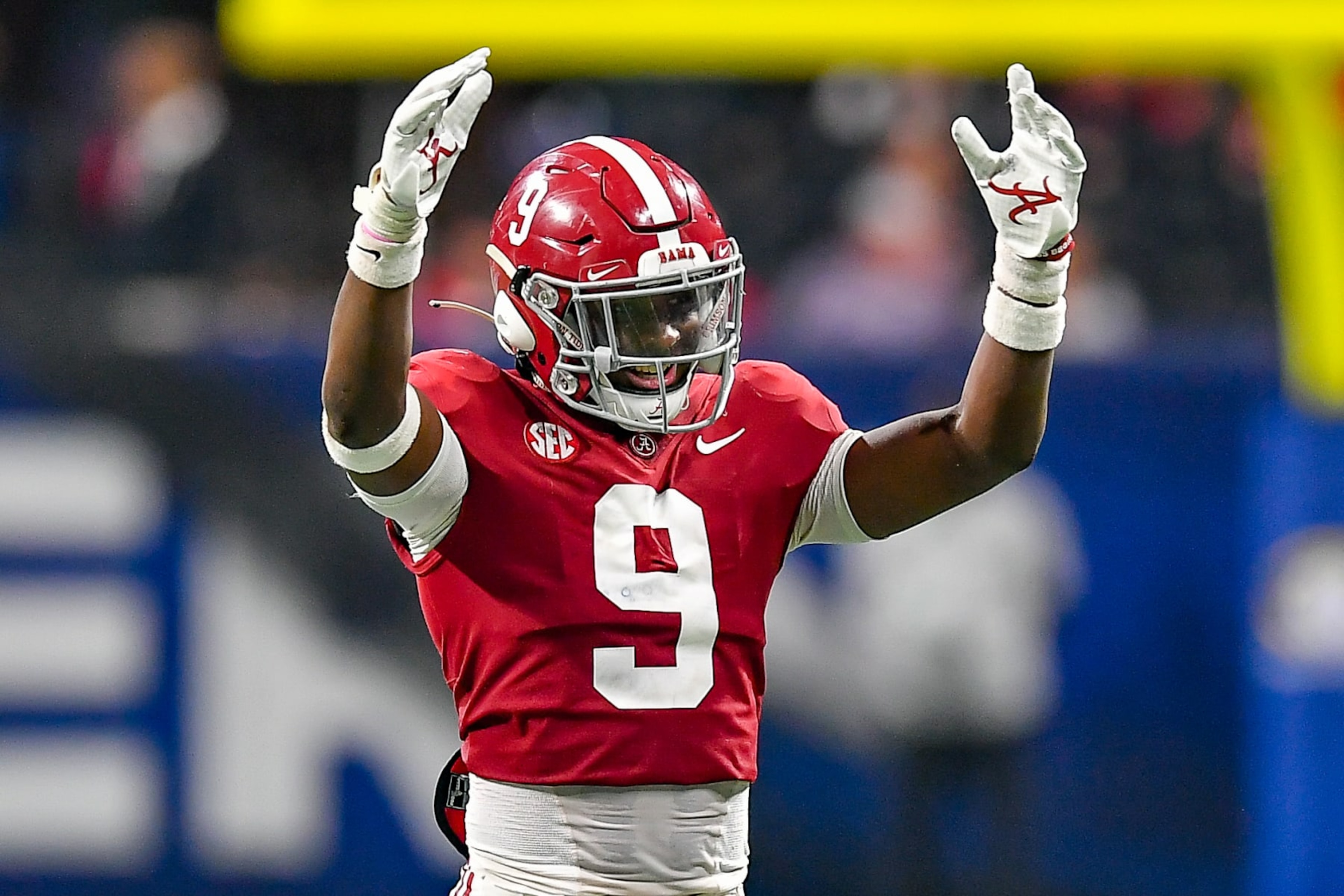 ATLANTA, GA DECEMBER 04: Alabama defensive back Jordan Battle (9) reacts after a defensive stop during the SEC Championship college football game between the Alabama Crimson Tide and Georgia Bulldogs on December 4th, 2021 at Mercedes Benz Stadium in Atlanta, GA. (Photo by Rich von Biberstein/Icon Sportswire via Getty Images) ATLANTA, GA DECEMBER 04: Alabama defensive back Jordan Battle (9) reacts after a defensive stop during the SEC Championship college football game between the Alabama Crimson Tide and Georgia Bulldogs on December 4th, 2021 at Mercedes Benz Stadium in Atlanta, GA. (Photo by Rich von Biberstein/Icon Sportswire via Getty Images)