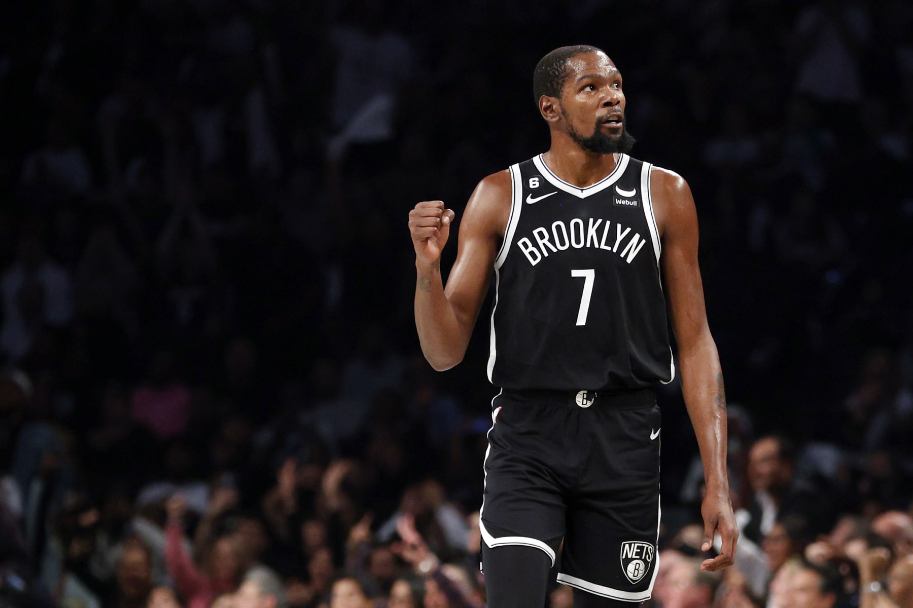 NEW YORK, NEW YORK - OCTOBER 19: Kevin Durant #7 of the Brooklyn Nets reacts during the first half against the New Orleans Pelicans at Barclays Center on October 19, 2022 in the Brooklyn borough of New York City. NOTE TO USER: User expressly acknowledges and agrees that, by downloading and or using this photograph, User is consenting to the terms and conditions of the Getty Images License Agreement. (Photo by Sarah Stier/Getty Images)