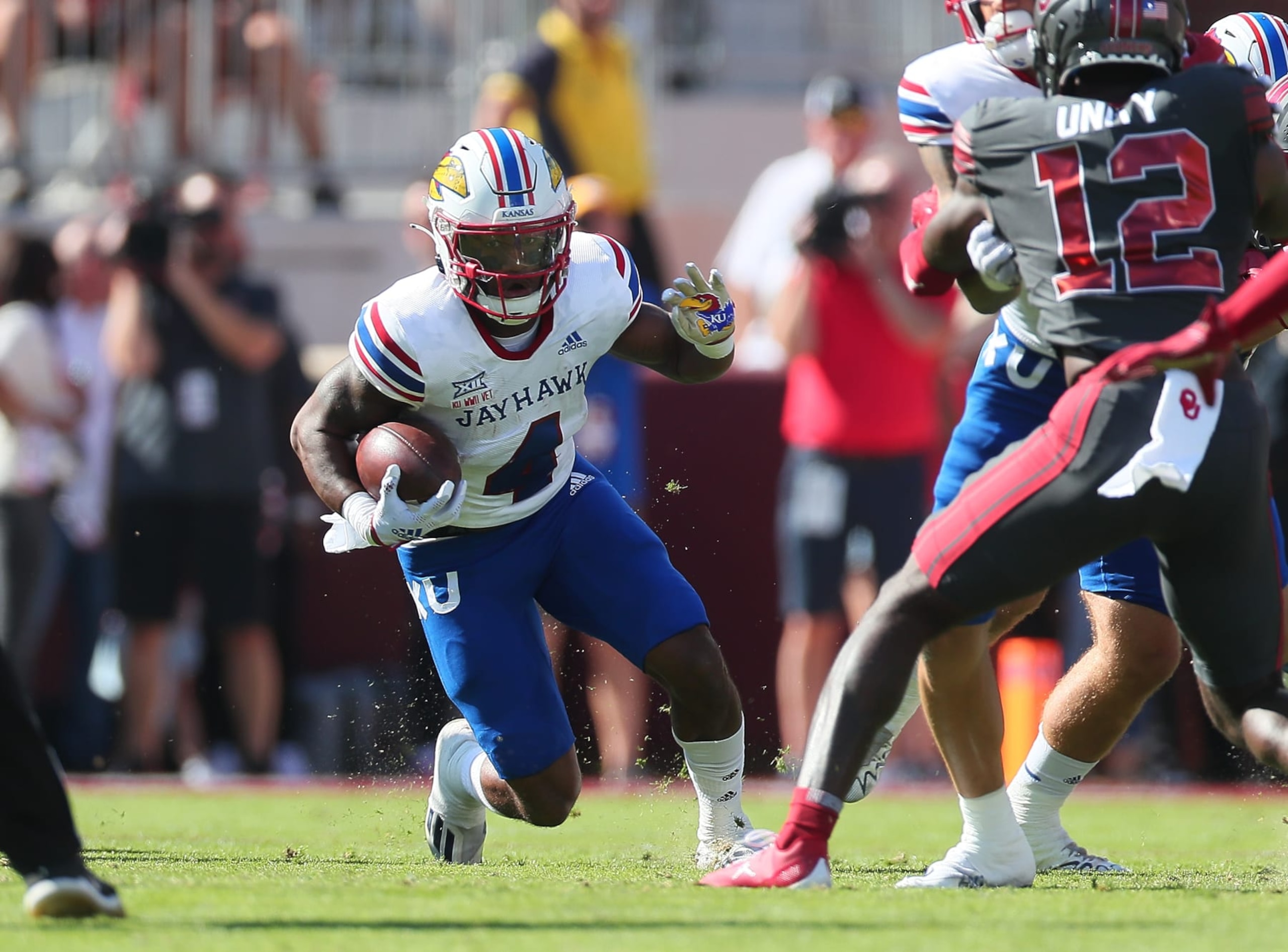 NORMAN, OK - OCTOBER 15: Kansas Jayhawk running back Devin Neal during a game between the Oklahoma Sooners and the Kansas Jayhawks at Gaylord Memorial Stadium in Norman, Oklahoma on October 15, 2022. (Photo by David Stacy/Icon Sportswire via Getty Images) NORMAN, OK - OCTOBER 15: Kansas Jayhawk running back Devin Neal during a game between the Oklahoma Sooners and the Kansas Jayhawks at Gaylord Memorial Stadium in Norman, Oklahoma on October 15, 2022. (Photo by David Stacy/Icon Sportswire via Getty Images)