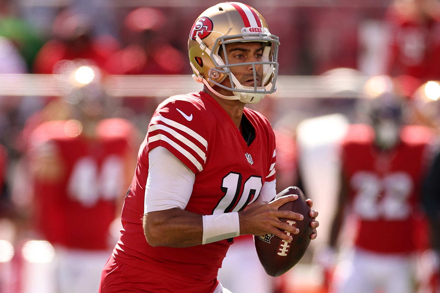 SANTA CLARA, CALIFORNIA - OCTOBER 23: Jimmy Garoppolo #10 of the San Francisco 49ers looks to pass the ball in the first quarter against the Kansas City Chiefs at Levi's Stadium on October 23, 2022 in Santa Clara, California. (Photo by Ezra Shaw/Getty Images)