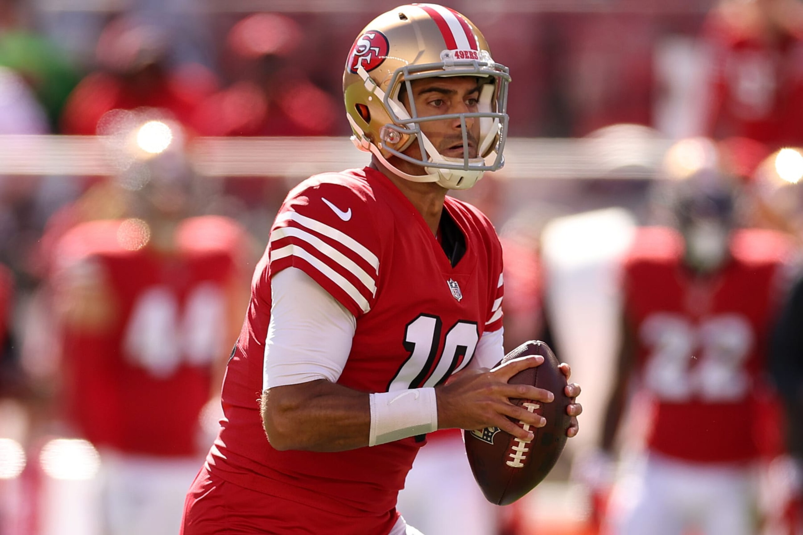 SANTA CLARA, CALIFORNIA - OCTOBER 23: Jimmy Garoppolo #10 of the San Francisco 49ers looks to pass the ball in the first quarter against the Kansas City Chiefs at Levi's Stadium on October 23, 2022 in Santa Clara, California. (Photo by Ezra Shaw/Getty Images)