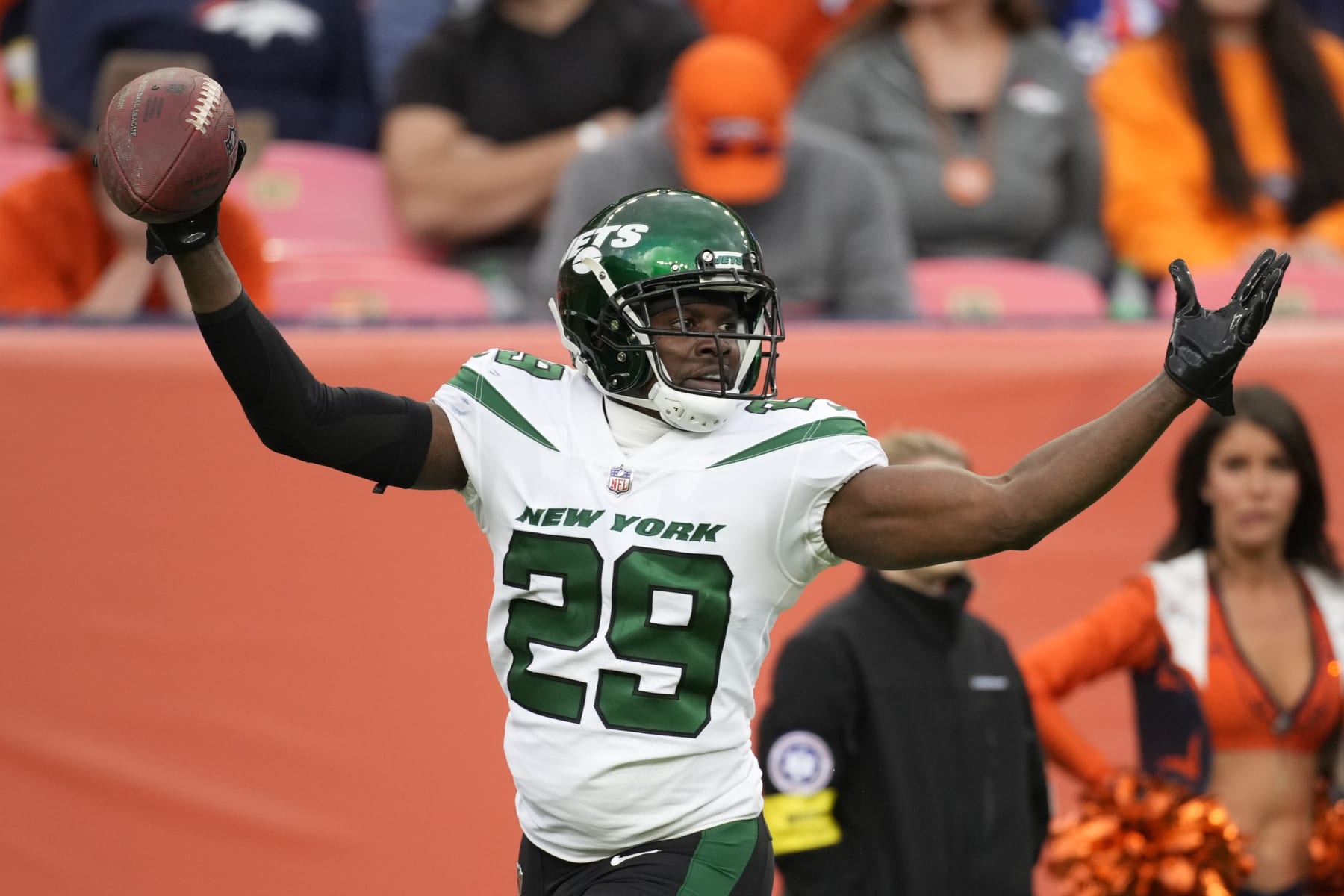 New York Jets safety Lamarcus Joyner (29) reacts to play against the Denver Broncos during the second half of an NFL football game, Sunday, Oct. 23, 2022, in Denver. (AP Photo/David Zalubowski)