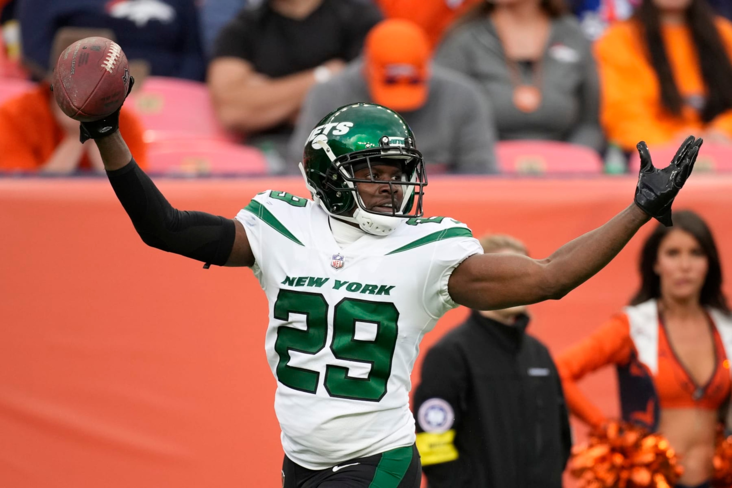 New York Jets safety Lamarcus Joyner (29) reacts to play against the Denver Broncos during the second half of an NFL football game, Sunday, Oct. 23, 2022, in Denver. (AP Photo/David Zalubowski)