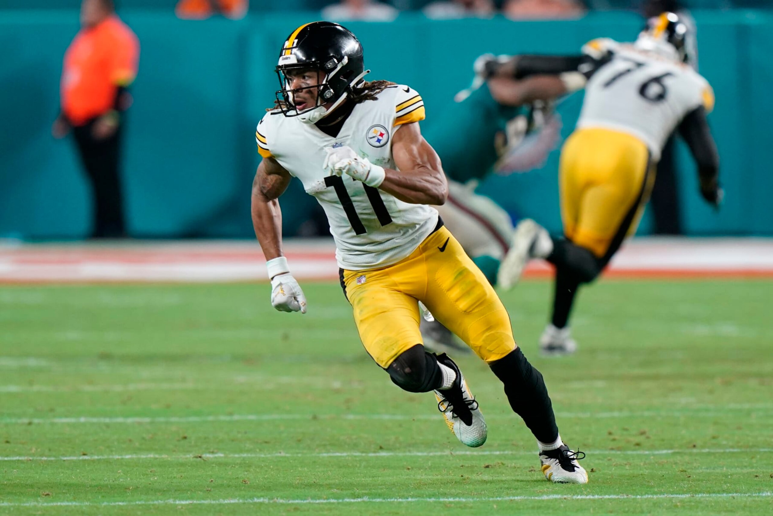 Pittsburgh Steelers wide receiver Chase Claypool (11) runs during the second half of an NFL football game against the Miami Dolphins, Sunday, Oct. 23, 2022, in Miami Gardens, Fla. (AP Photo/Wilfredo Lee )