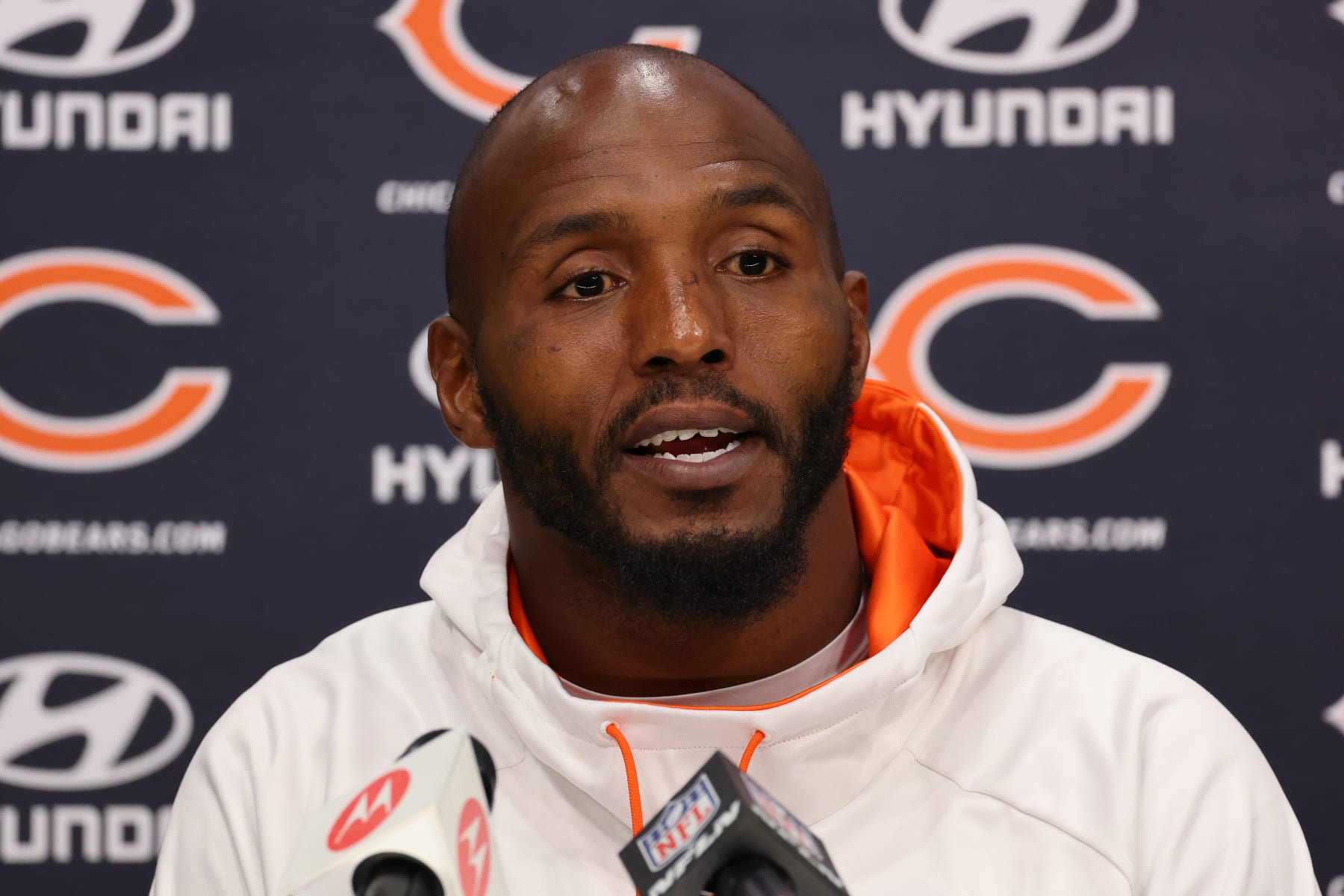 LAKE FOREST, ILLINOIS - AUGUST 02: Robert Quinn #94 of the Chicago Bears fields questions from the media during training camp at the PNC Center at Halas Hall on August 02, 2022 in Lake Forest, Illinois. (Photo by Michael Reaves/Getty Images)