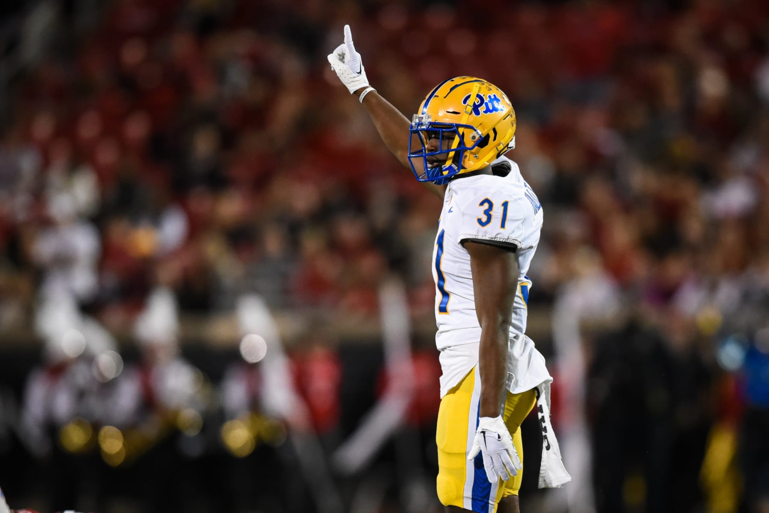 LOUISVILLE, KY - OCTOBER 22: Pittsburgh DB Erick Hallett (31) during a college football game between the Pittsburgh Panthers and Louisville Cardinals on October 22, 2022 at Cardinal Stadium in Louisville, Kentucky. (Photo by James Black/Icon Sportswire via Getty Images) LOUISVILLE, KY - OCTOBER 22: Pittsburgh DB Erick Hallett (31) during a college football game between the Pittsburgh Panthers and Louisville Cardinals on October 22, 2022 at Cardinal Stadium in Louisville, Kentucky. (Photo by James Black/Icon Sportswire via Getty Images)