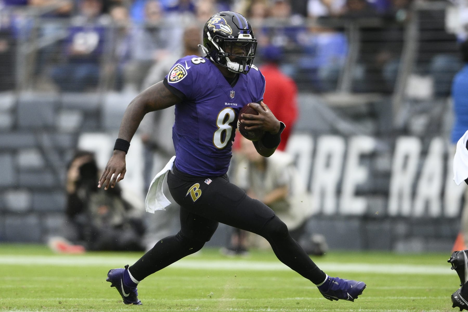 Baltimore Ravens quarterback Lamar Jackson (8) in action during the second half of an NFL football game against the Cleveland Browns, Sunday, Oct. 23, 2022, in Baltimore. (AP Photo/Nick Wass)