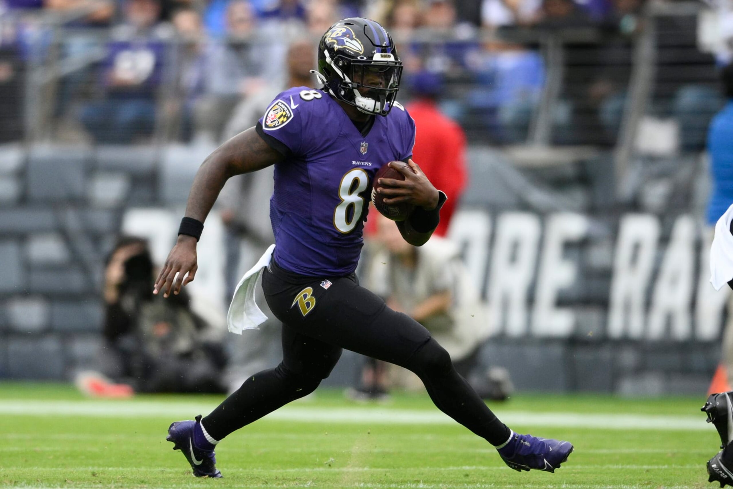 Baltimore Ravens quarterback Lamar Jackson (8) in action during the second half of an NFL football game against the Cleveland Browns, Sunday, Oct. 23, 2022, in Baltimore. (AP Photo/Nick Wass)